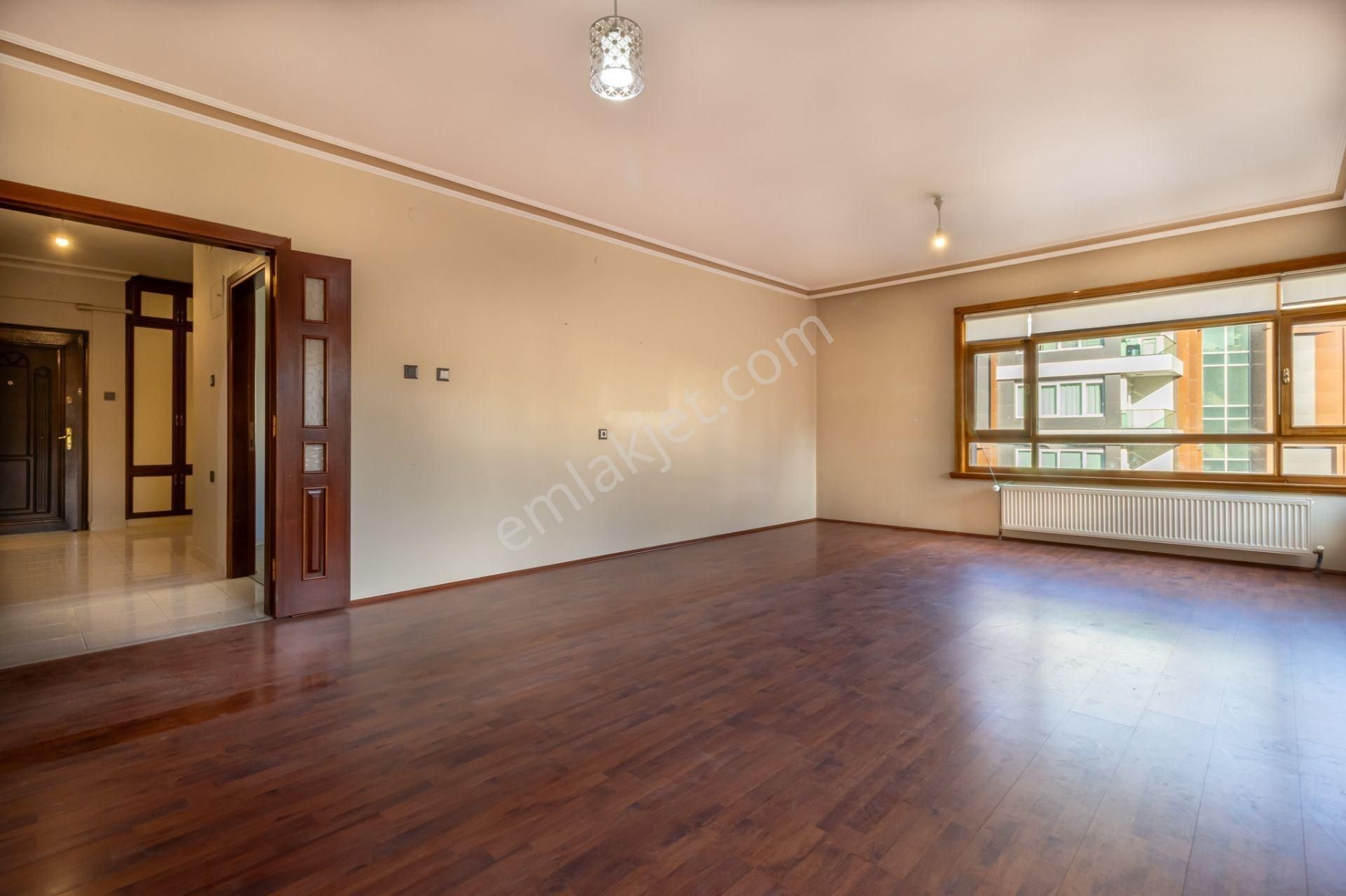 Subayevlerinde Asansörlü 4+1 Vadi Manzaralı Yapılı Satılıkdaire - Görsel 18