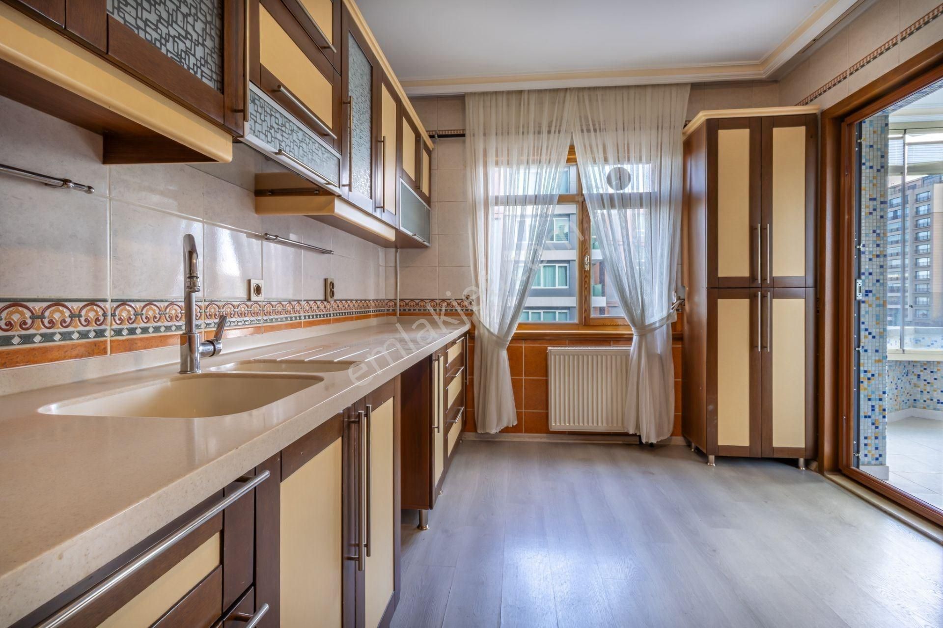 Subayevlerinde Asansörlü 4+1 Vadi Manzaralı Yapılı Satılıkdaire - Görsel 29