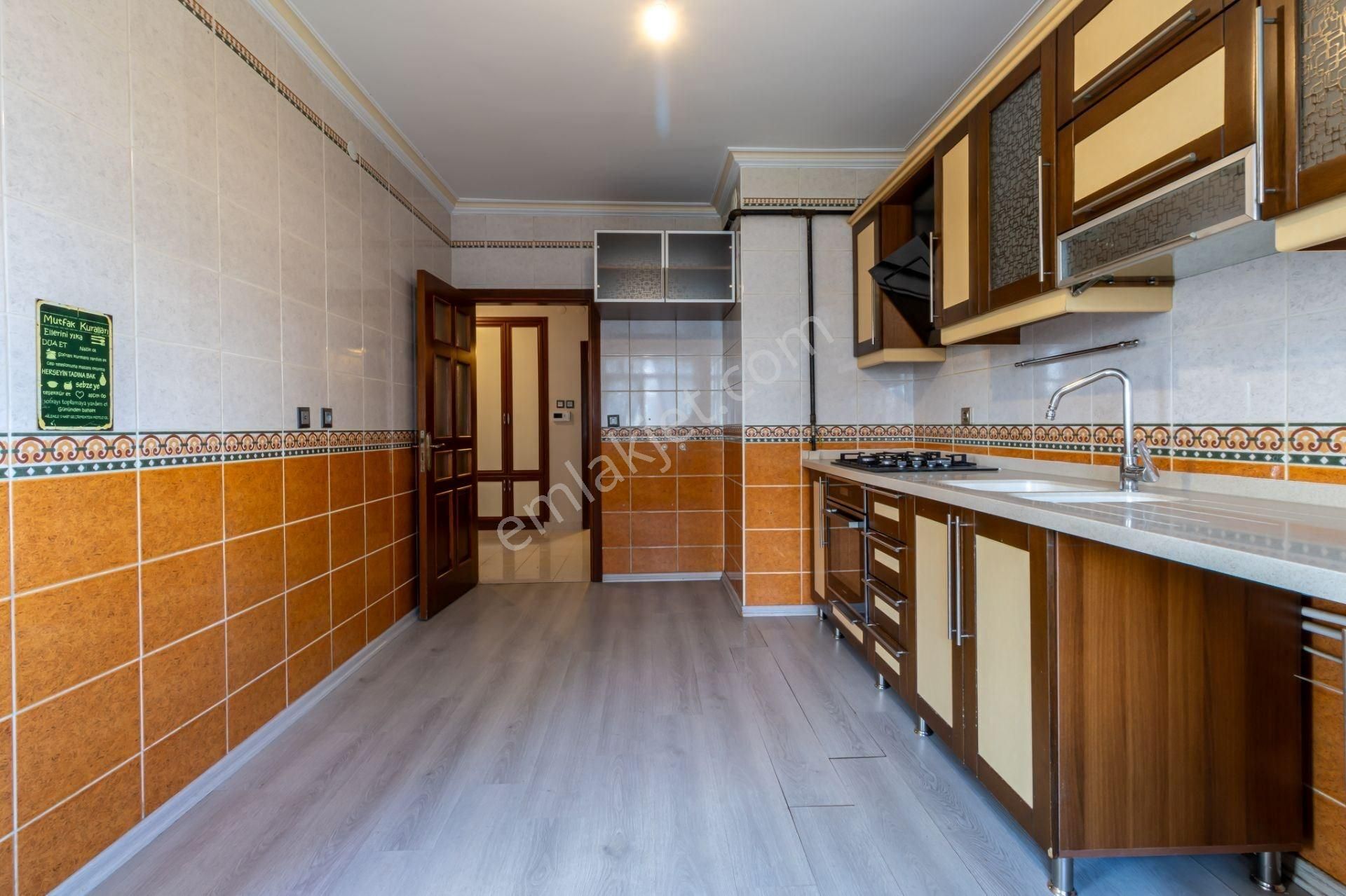 Subayevlerinde Asansörlü 4+1 Vadi Manzaralı Yapılı Satılıkdaire - Görsel 28