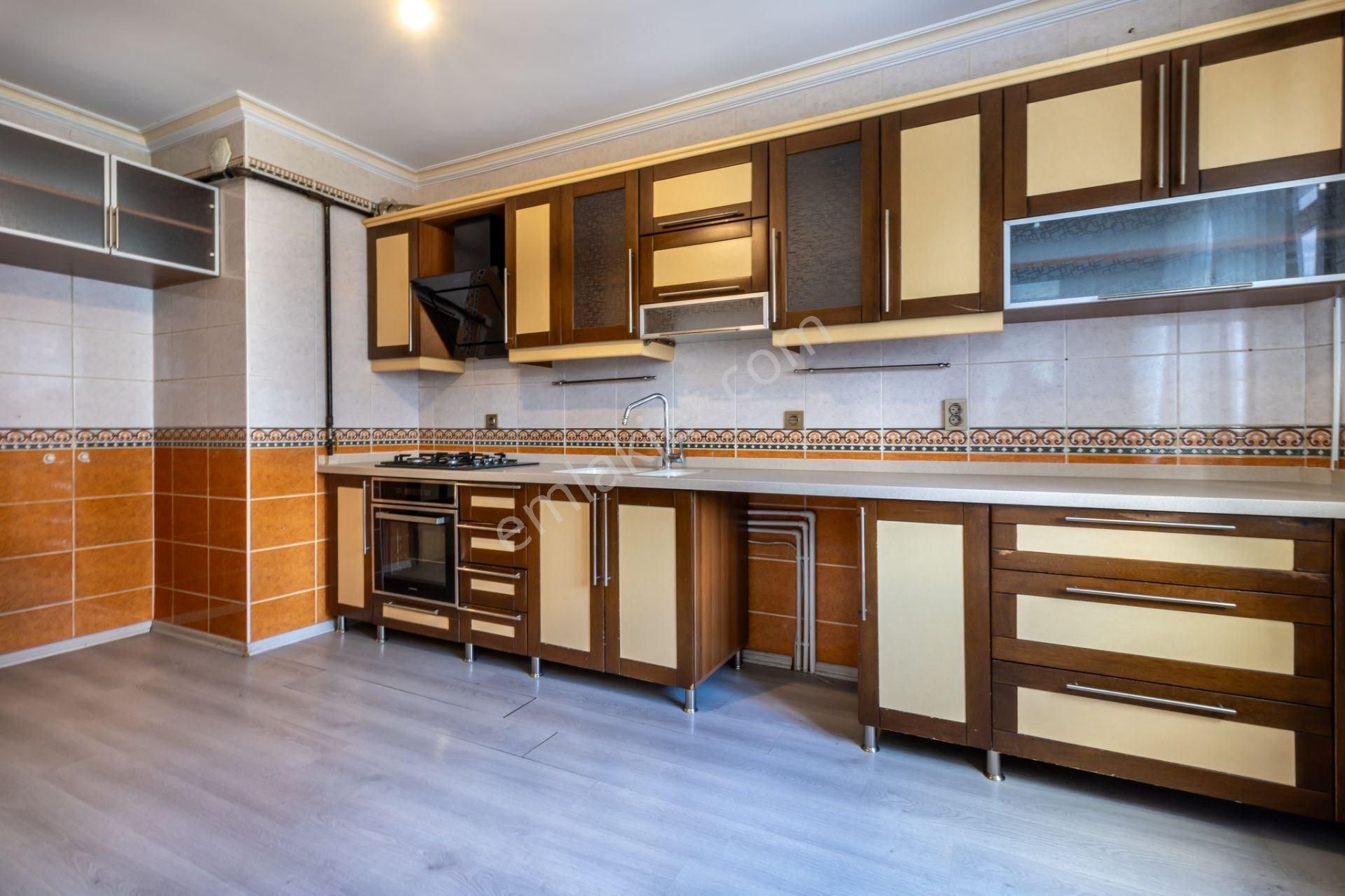 Subayevlerinde Asansörlü 4+1 Vadi Manzaralı Yapılı Satılıkdaire - Görsel 24