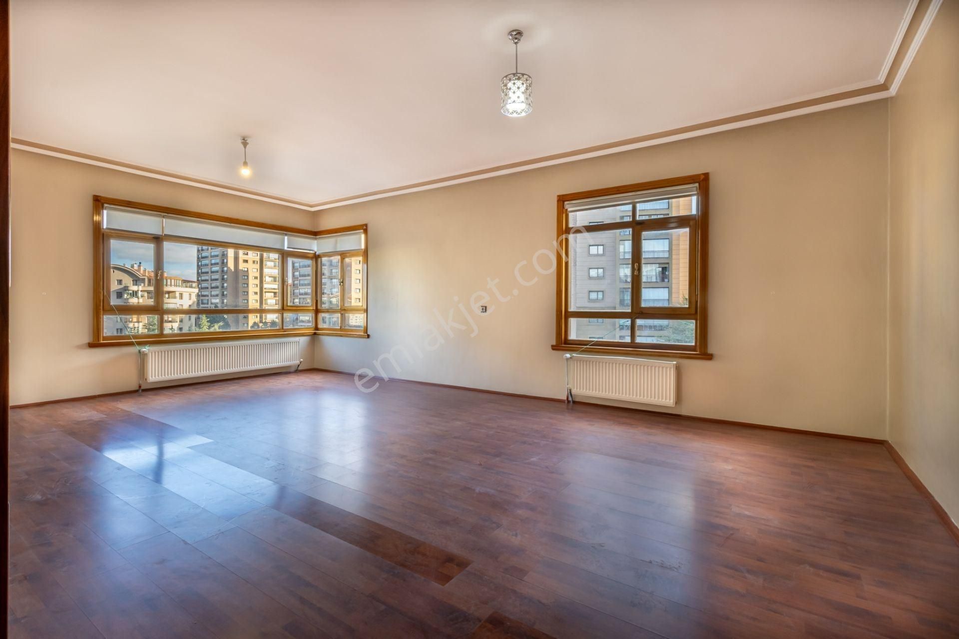 Subayevlerinde Asansörlü 4+1 Vadi Manzaralı Yapılı Satılıkdaire - Görsel 21