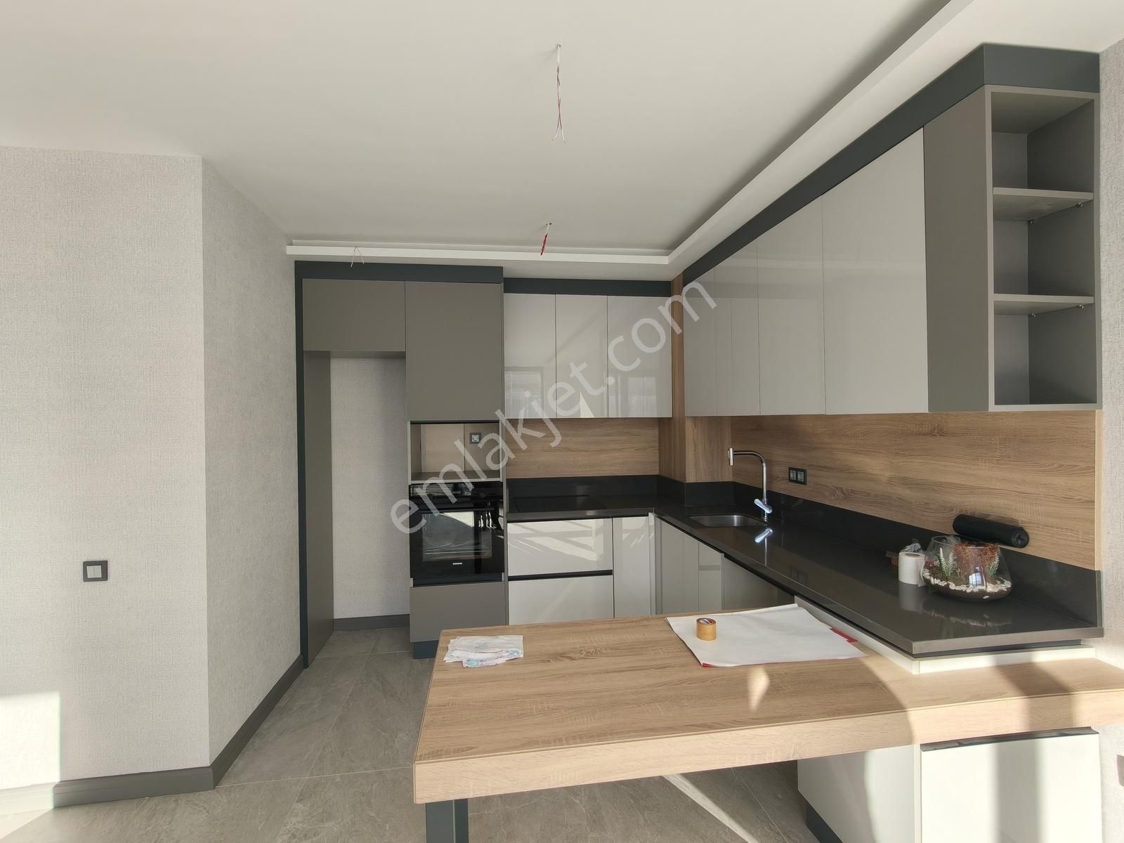 Yeni Trend/çamlıca/ipektaş Caddede/sıfır/konut Veya Ofise/1+1 - Görsel 7