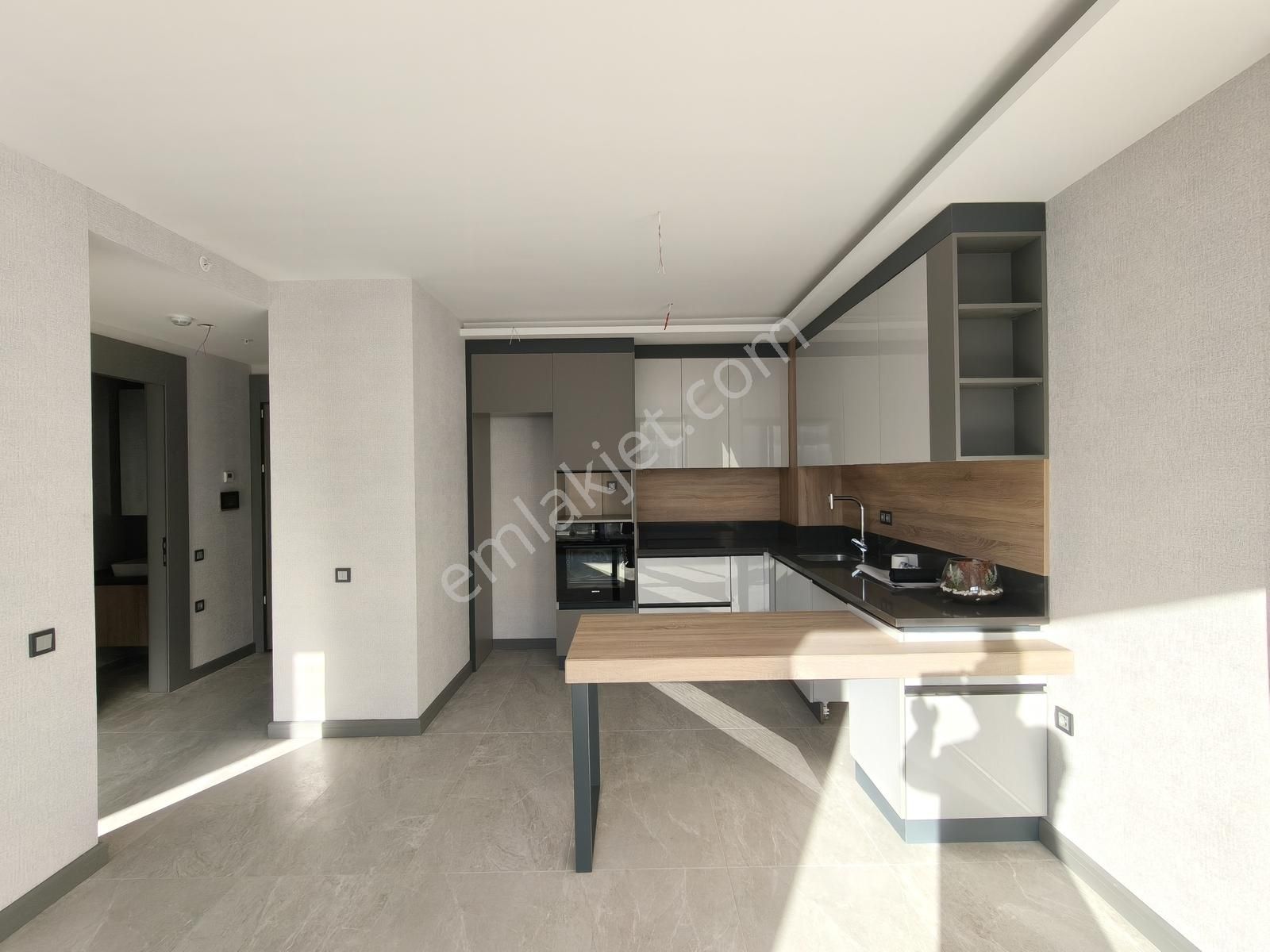 Yeni Trend/çamlıca/ipektaş Caddede/sıfır/konut Veya Ofise/1+1 - Görsel 26