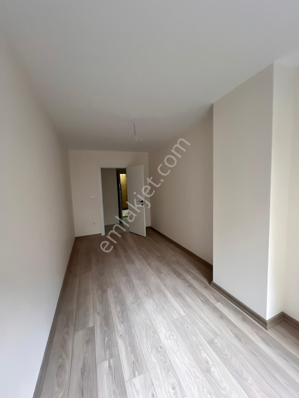 Küçükyalı'da Marmaraya Yakın Lüks Ara Kat 2+1 - Görsel 14