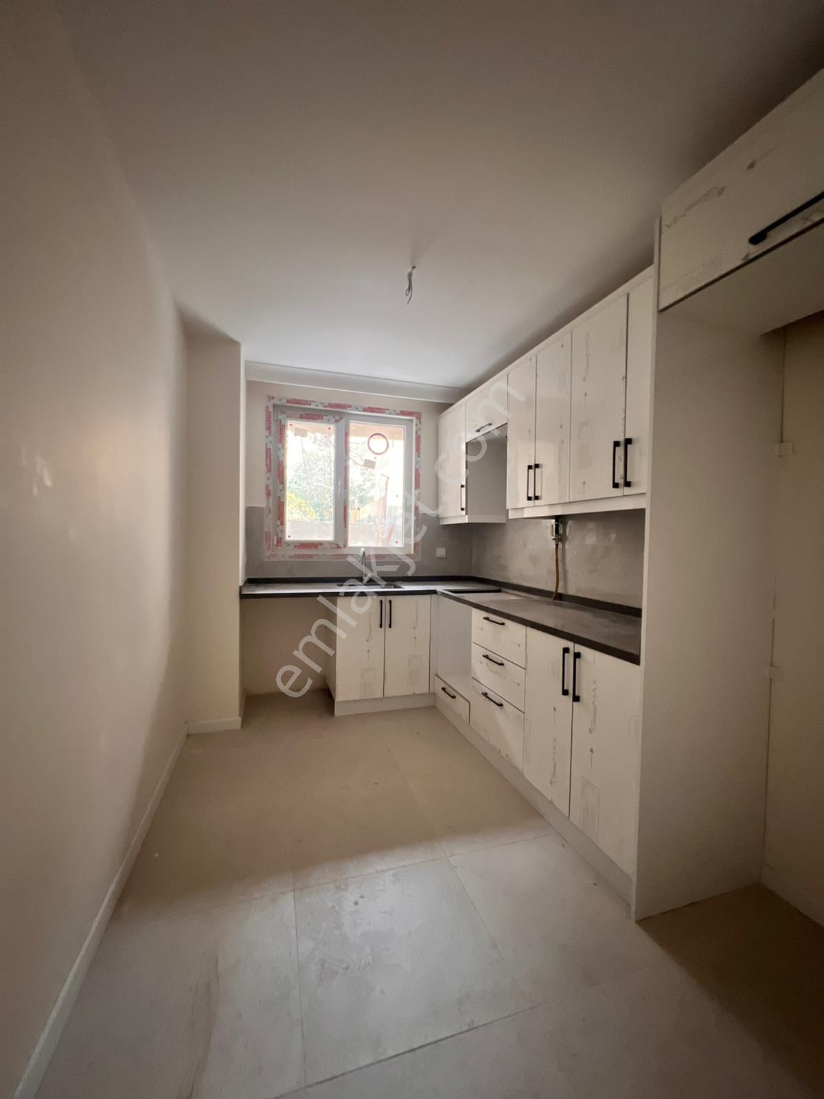 Küçükyalı'da Marmaraya Yakın Lüks Ara Kat 2+1 - Görsel 4