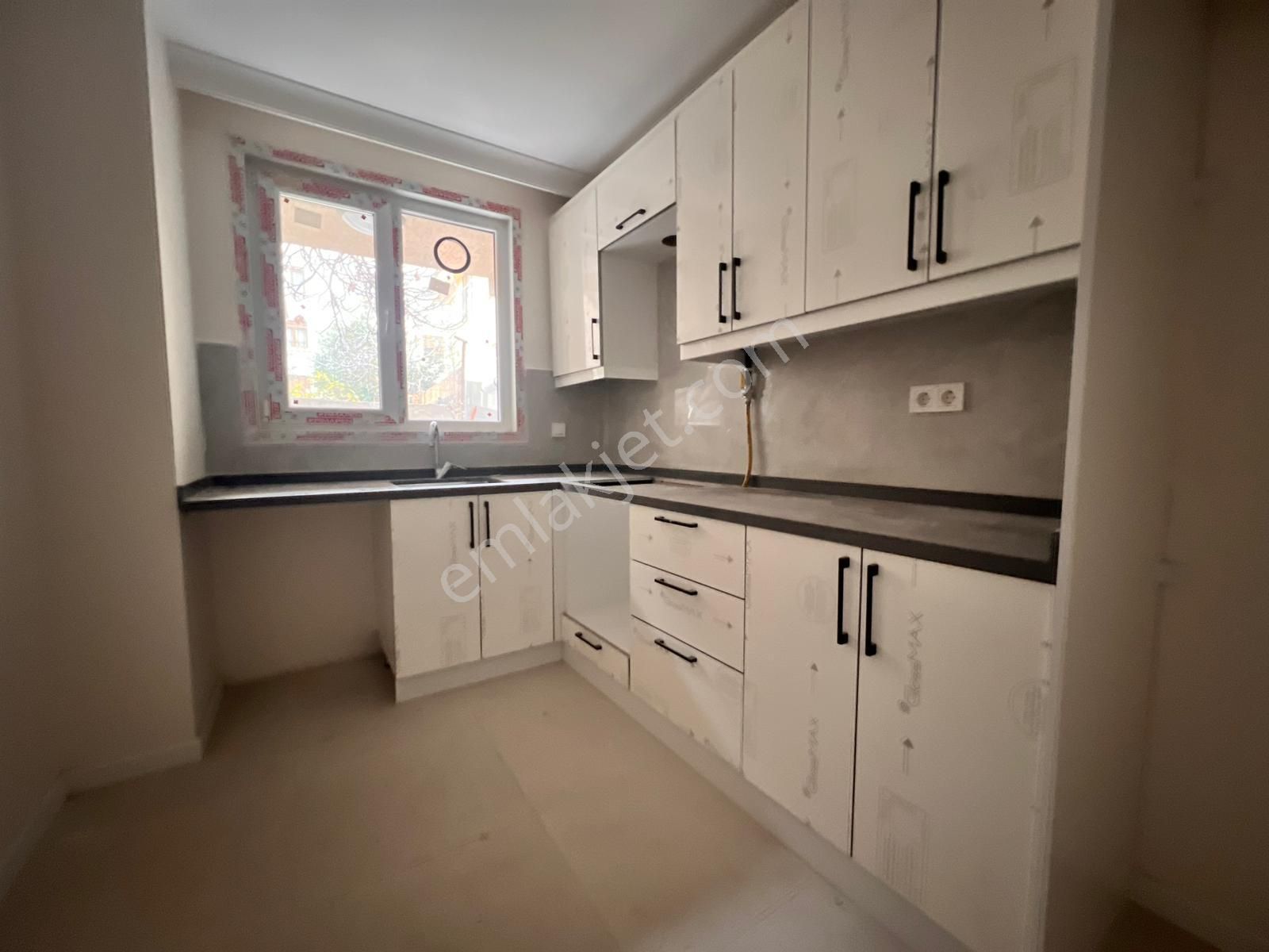 Küçükyalı'da Marmaraya Yakın Lüks Ara Kat 2+1 - Görsel 15