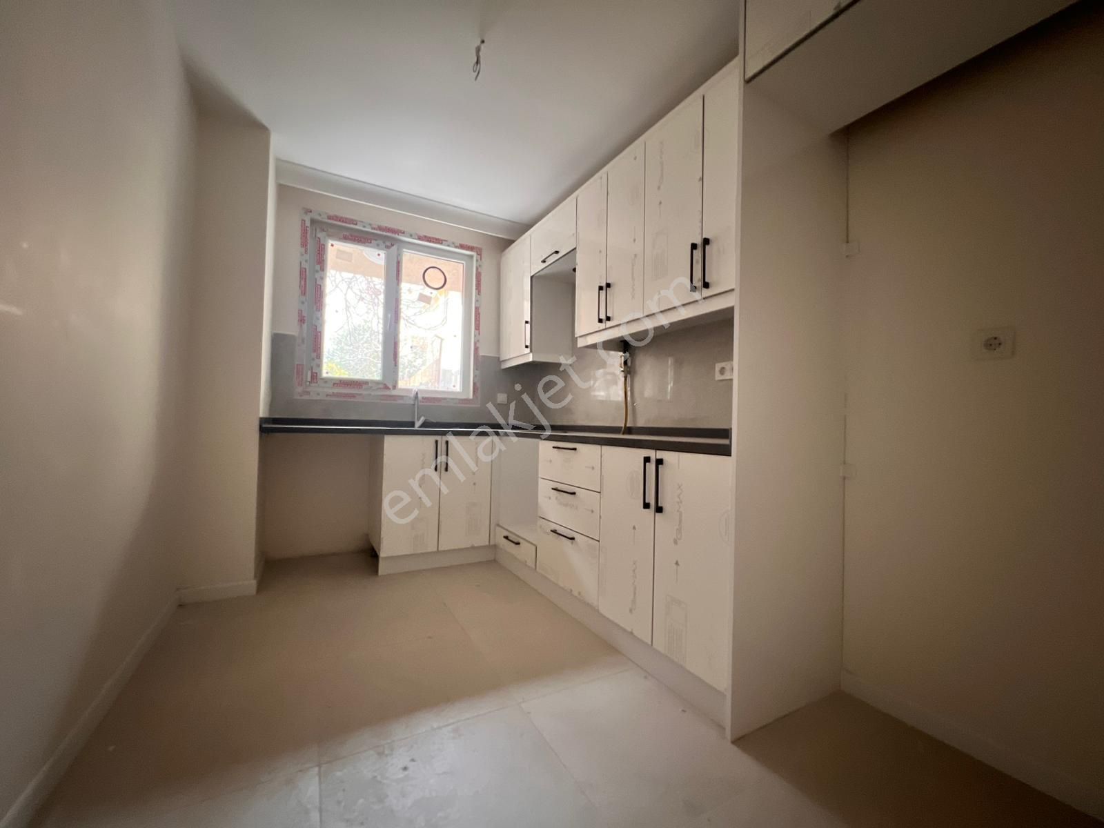 Küçükyalı'da Marmaraya Yakın Lüks Ara Kat 2+1 - Görsel 16