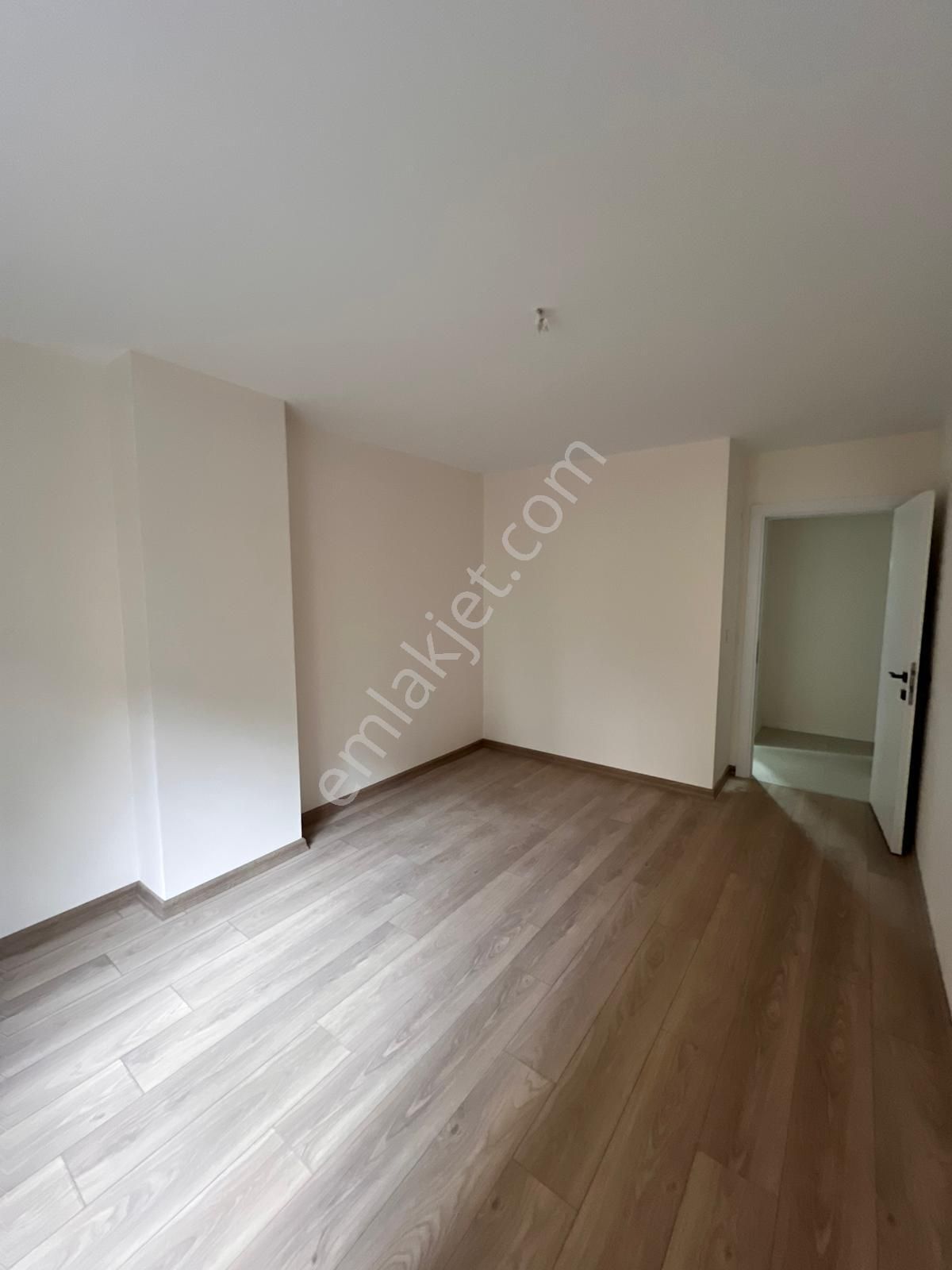 Küçükyalı'da Marmaraya Yakın Lüks Ara Kat 2+1 - Görsel 18