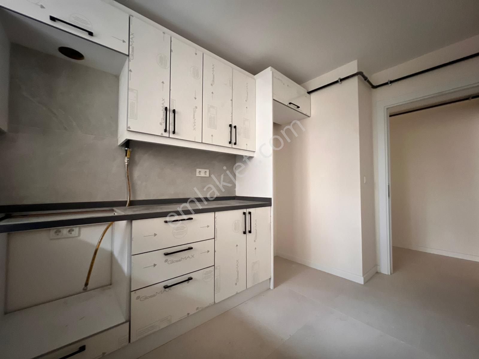 Küçükyalı'da Marmaraya Yakın Lüks Ara Kat 2+1 - Görsel 6