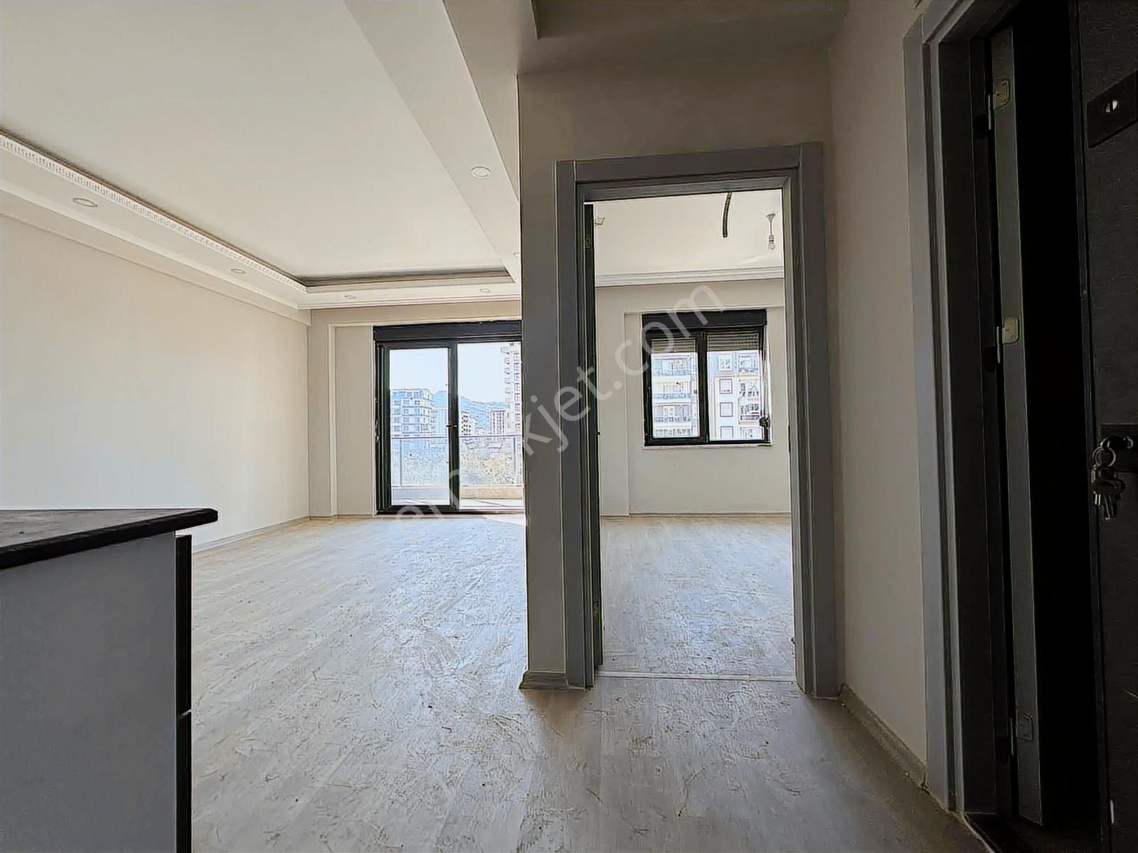 Pazarcı Mahallesi Satılık 1+1 Ful Aktiviteli