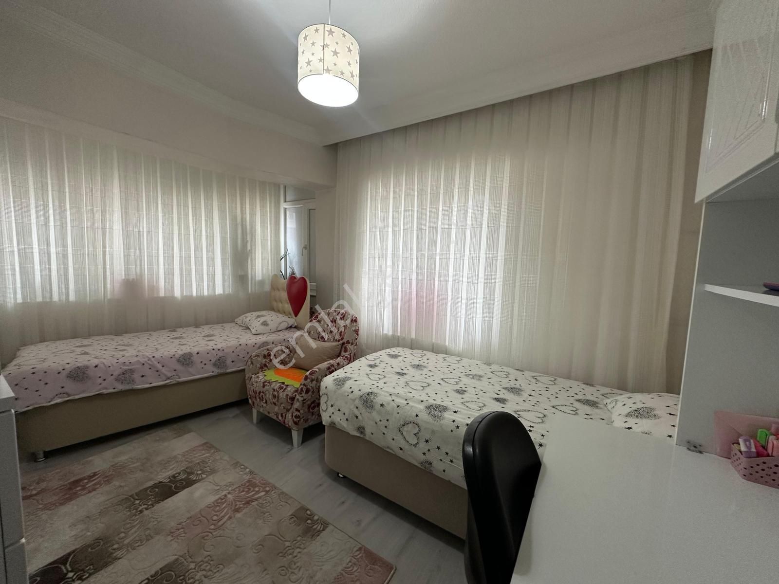 Pursaklar Mehmet Zengin Emlak'tan Merkez Mah. 2.kat 3+1 3 Cepheli Yapılı Masrafsız Daire - Görsel 23