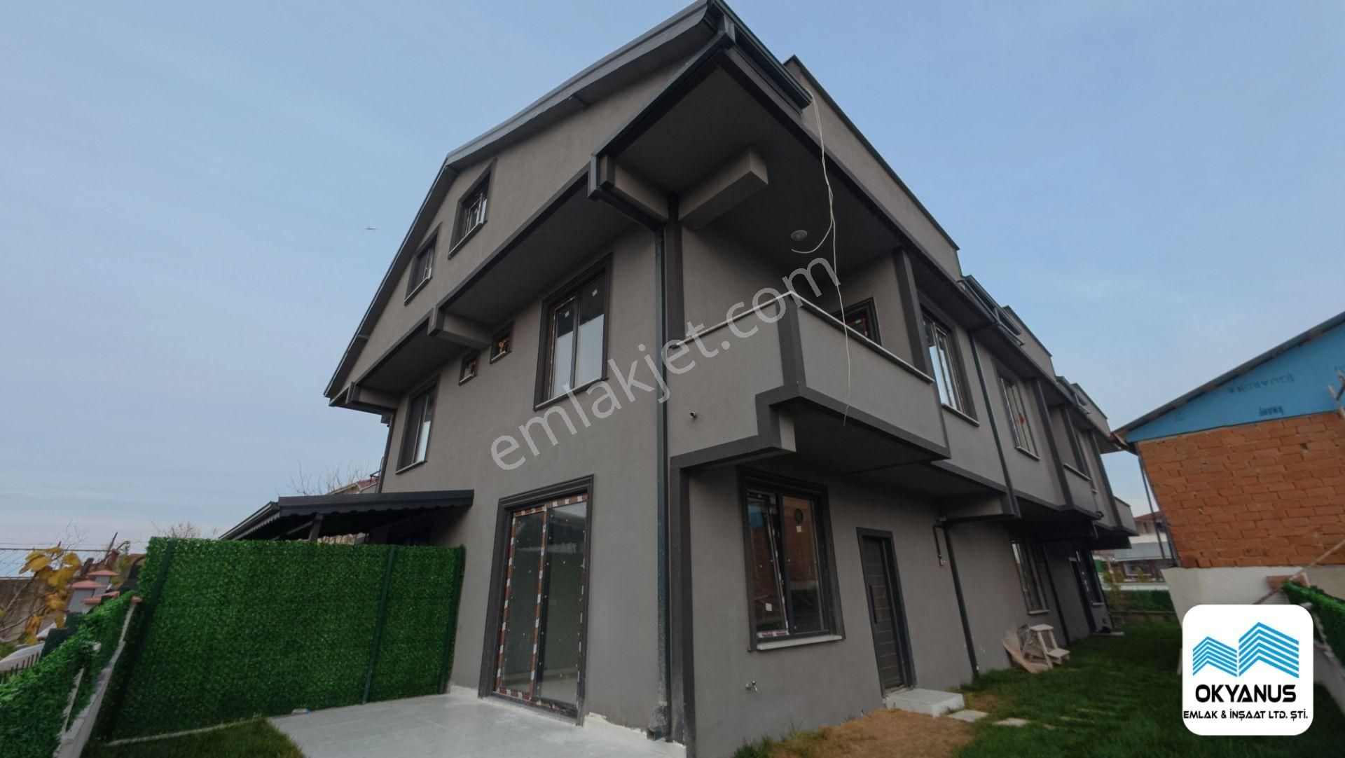 Sakarya Kocaali Merkezde Geniş Bahçe 3+1 Villa !! En Uygunu