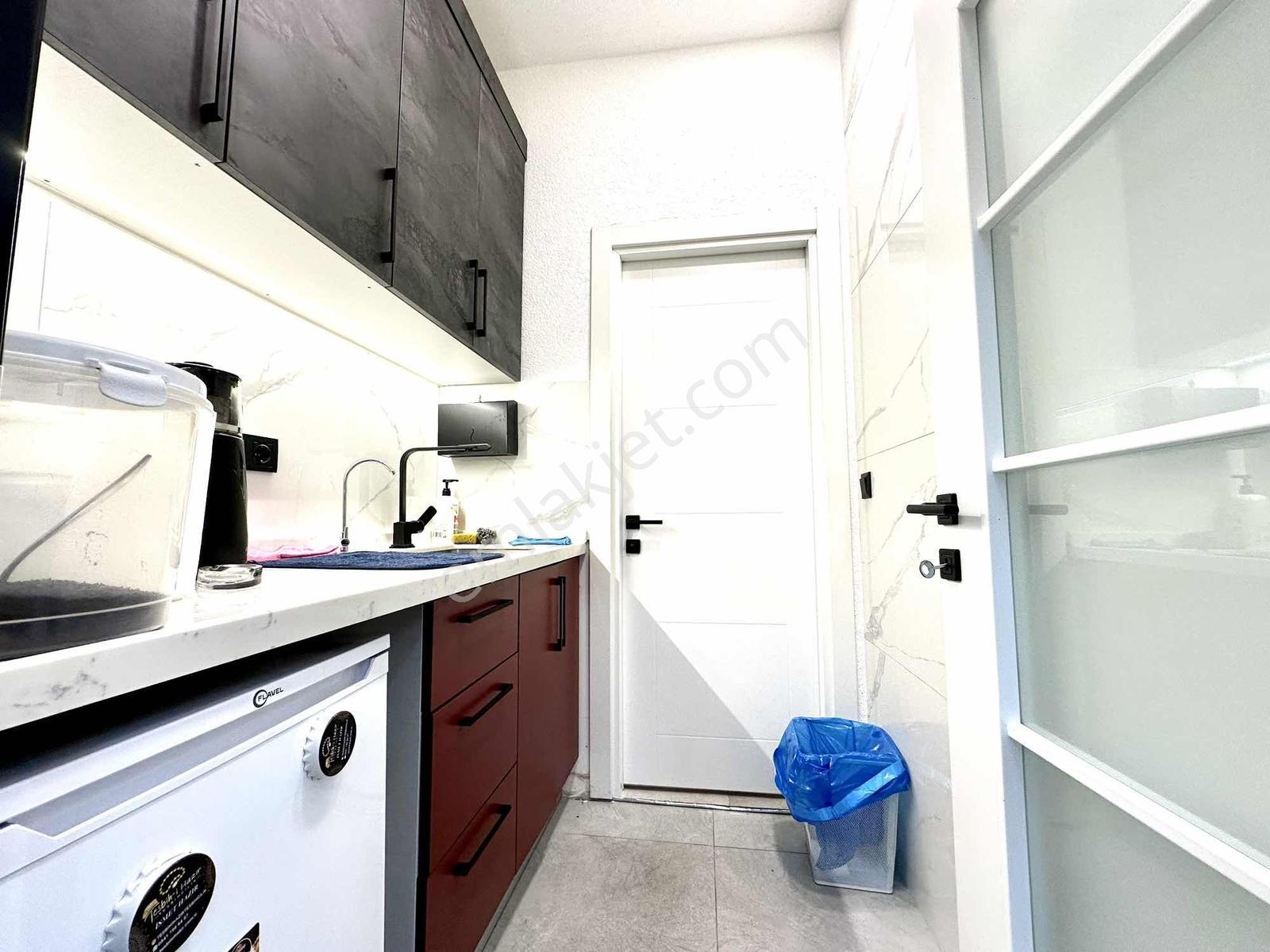 Özel Tasarımlı, Eşyalı, Kullanıma Hazır-devren Kiralık Ofis - Görsel 26