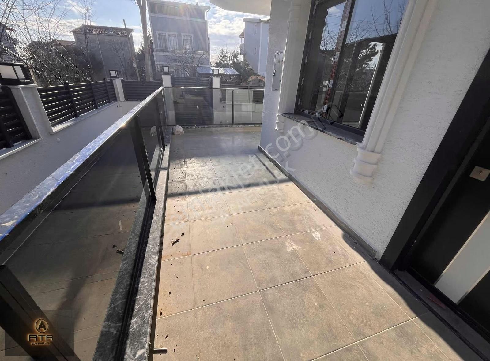 Ata Gayrimenkul,den Cadeye Cephe 2+1 Geniş Bahçeli Villa - Görsel 3