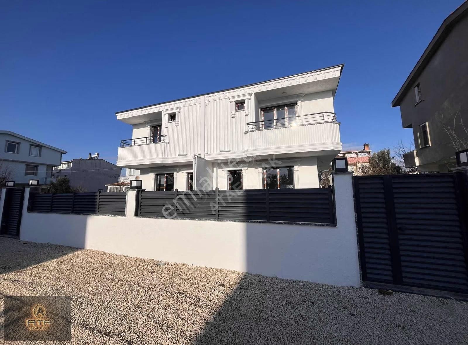 Ata Gayrimenkul,den Cadeye Cephe 2+1 Geniş Bahçeli Villa - Görsel 13