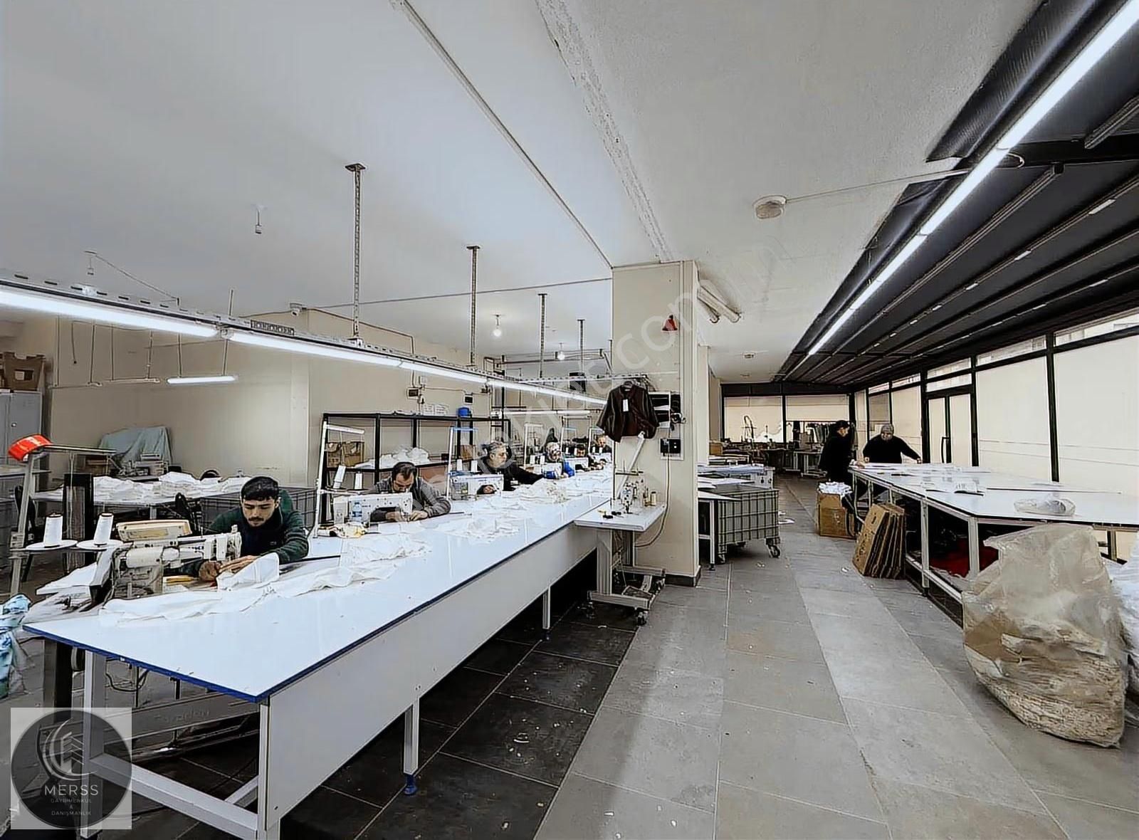 Sultanbeyli Battalgazi 'de 300 M2 Düz Giriş ,60 M2 Depolu Dükkan - Görsel 9