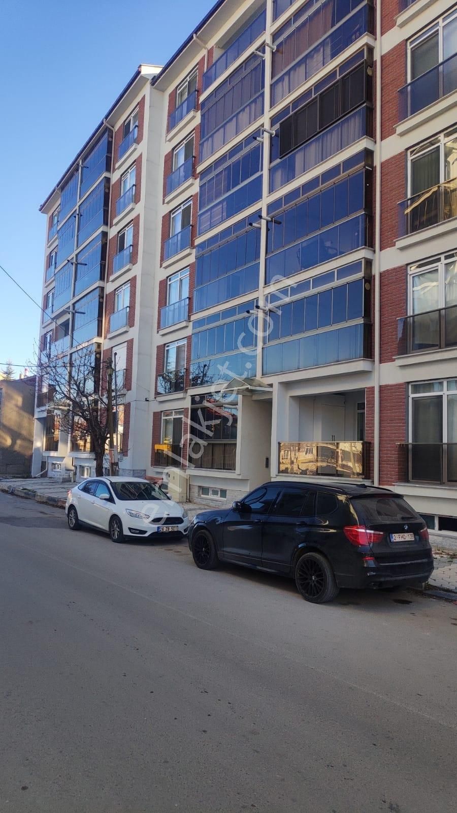 Emirdağ Cumhuriyet Mh Karacalar Yolu Üstü 3+1daire Foresta'dan