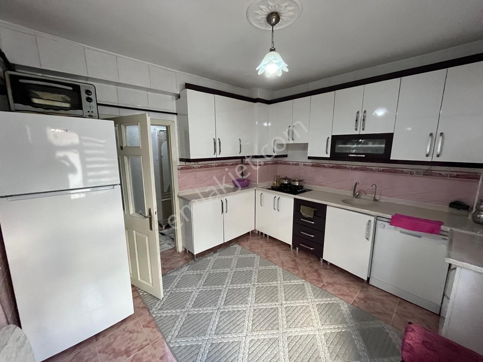 Mç Emlak'tan Plevne Mahallesin'de 3+1 Satılık Daire