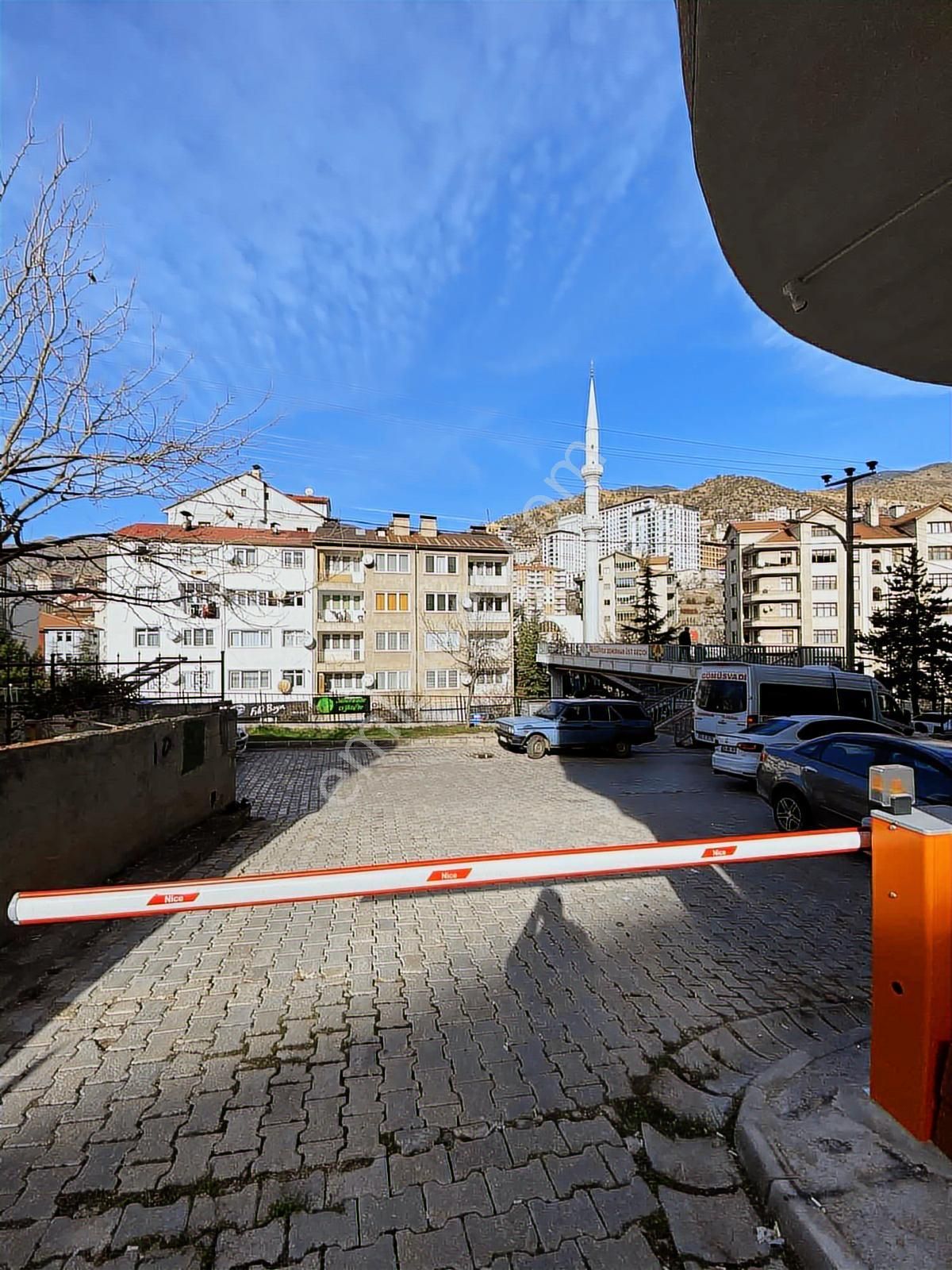 2y Duman Emlak'tan Şehrin Merkezinde 3+1 Satılık Daire - Görsel 16