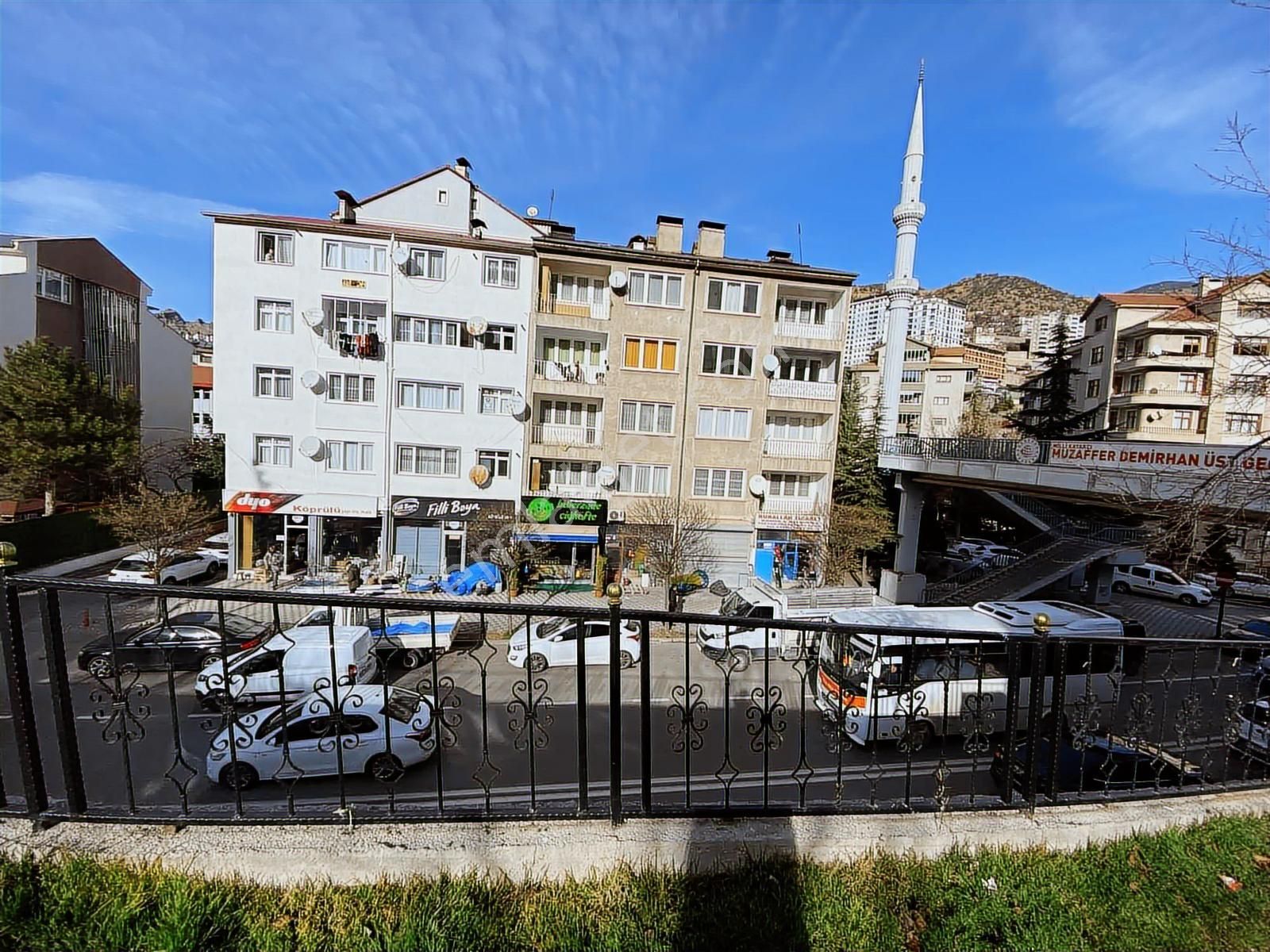 2y Duman Emlak'tan Şehrin Merkezinde 3+1 Satılık Daire - Görsel 24