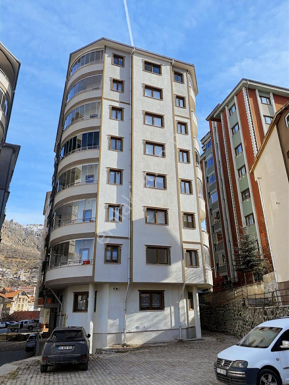 2y Duman Emlak'tan Şehrin Merkezinde 3+1 Satılık Daire - Görsel 13