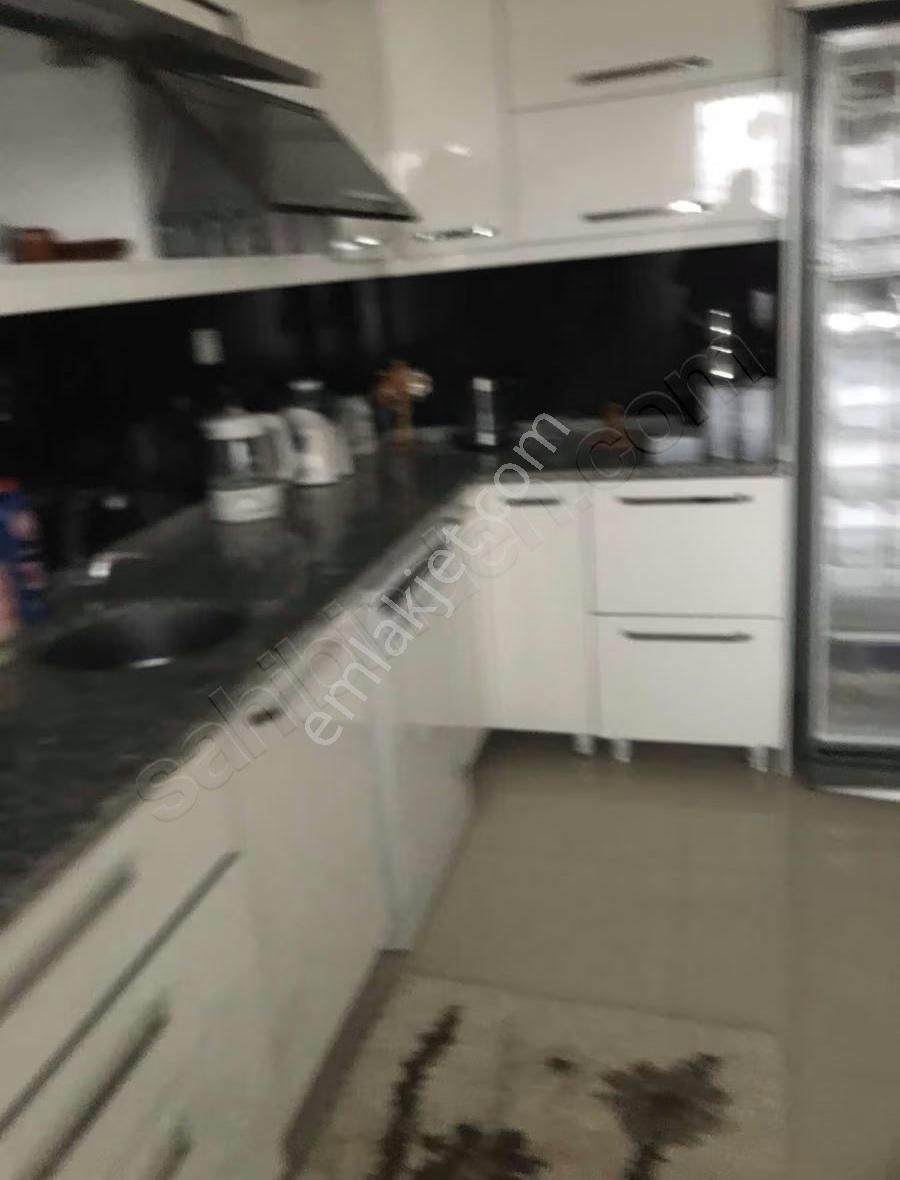 Meriç Çayrak^tan Kapalı Otoparklı Sitede Full Eşyalı Daire - Görsel 3