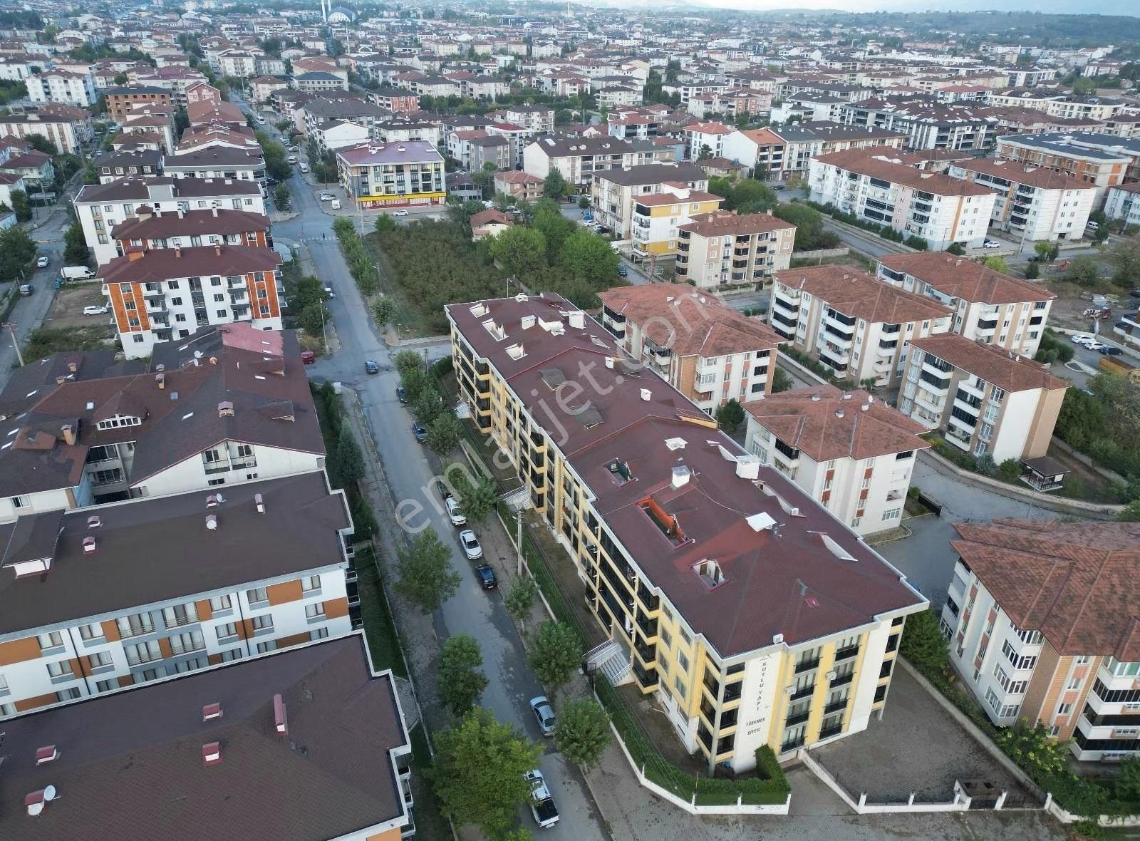 Meriç Çayrak^tan Kapalı Otoparklı Sitede Full Eşyalı Daire - Görsel 5