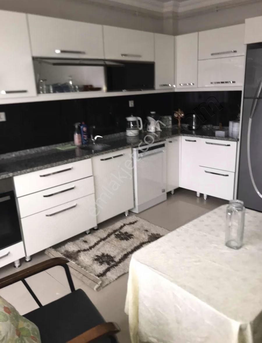 Meriç Çayrak^tan Kapalı Otoparklı Sitede Full Eşyalı Daire - Görsel 6