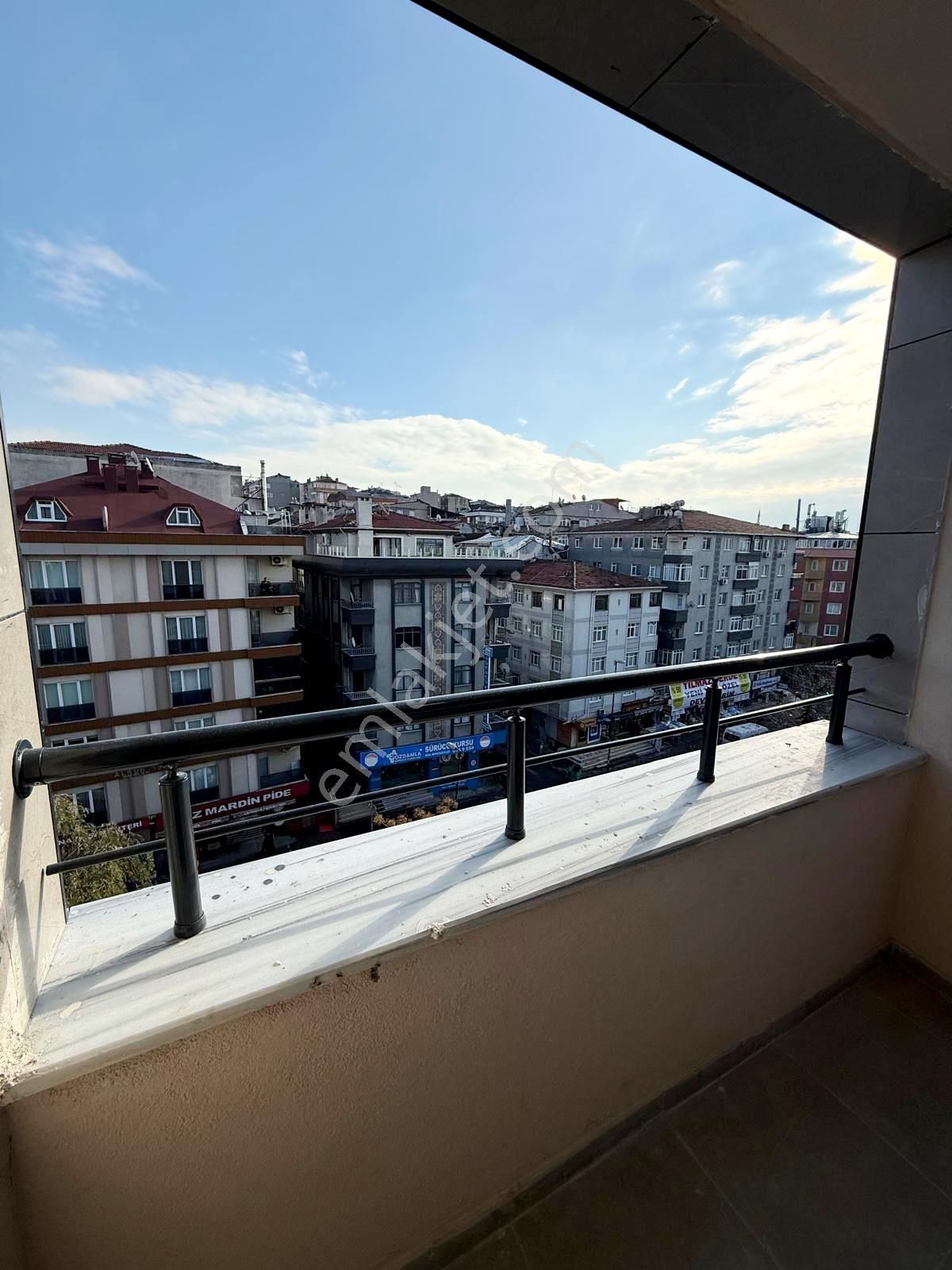 Merkezi Konumda Cadde Üzeri Sıfır 3+1 Ara Kat Satılık Daire - Görsel 11