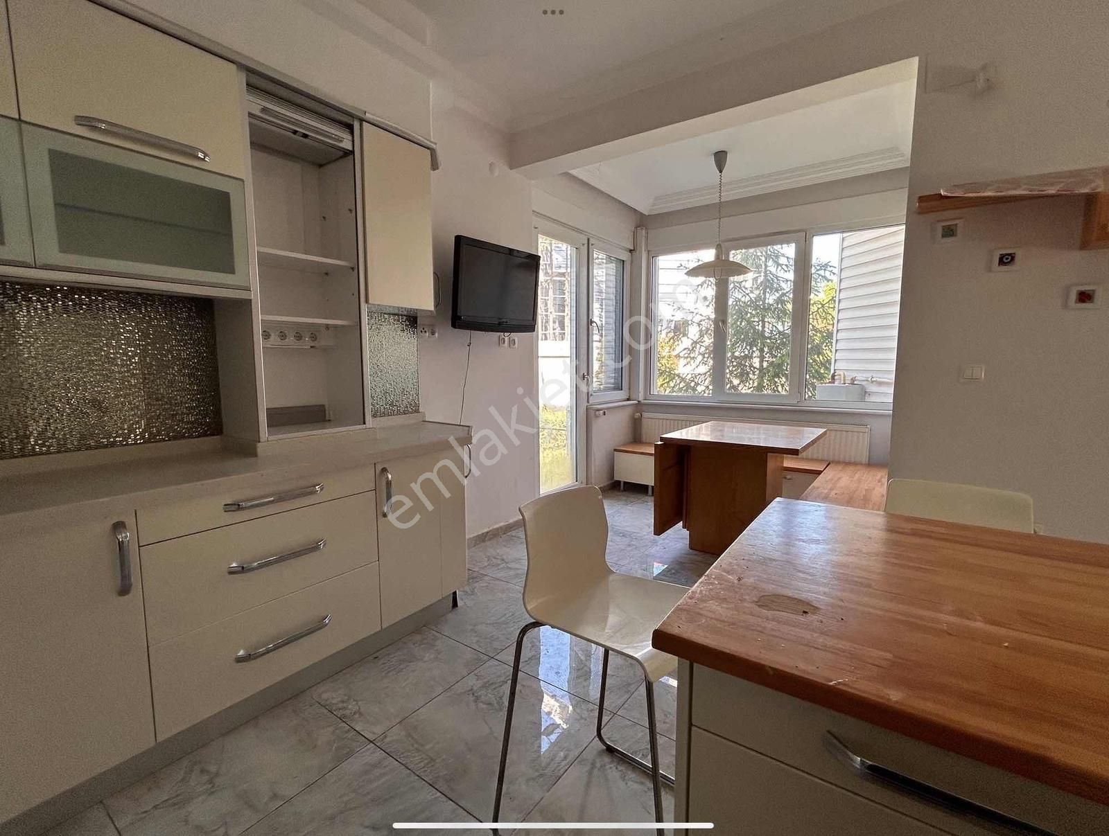 Bademli Mürselde Doğa İçinde Geniş Bahçeli 5+1 Villa - Görsel 20