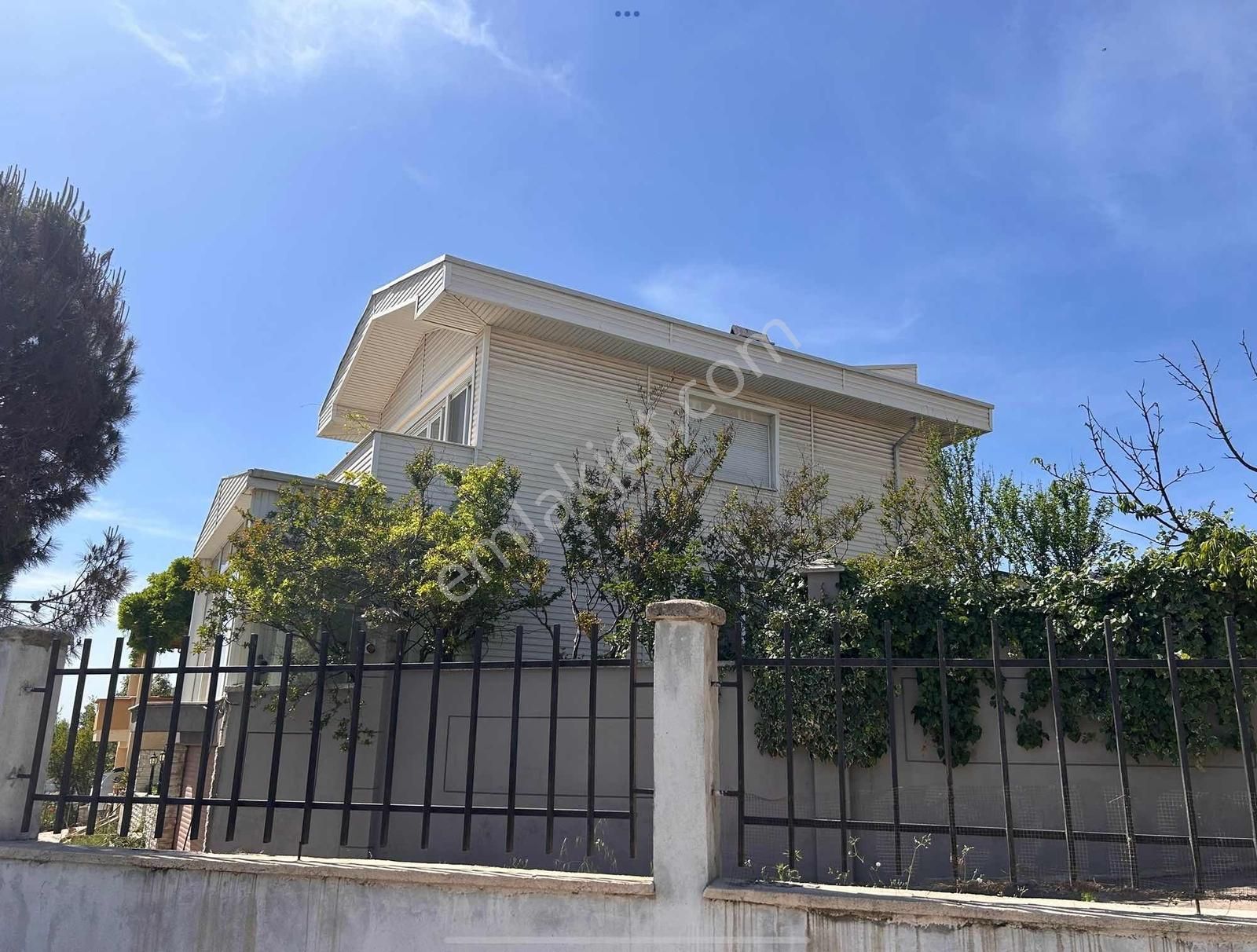 Bademli Mürselde Doğa İçinde Geniş Bahçeli 5+1 Villa - Görsel 28