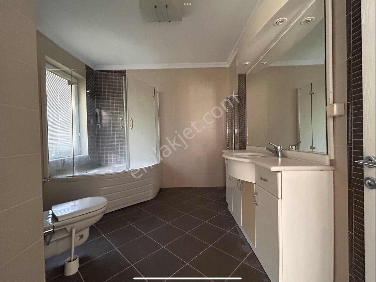 Bademli Mürselde Doğa İçinde Geniş Bahçeli 5+1 Villa - Görsel 26