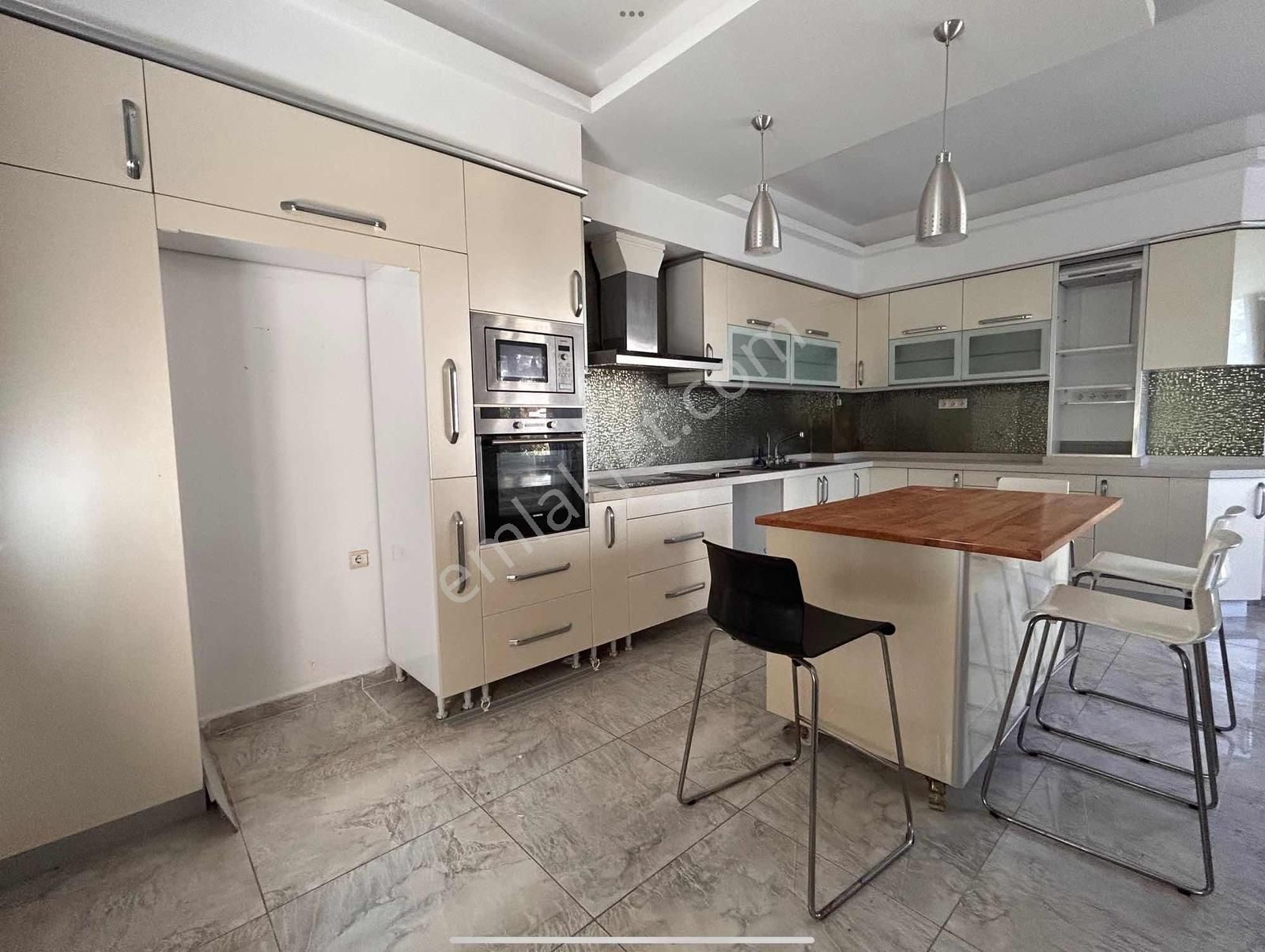 Bademli Mürselde Doğa İçinde Geniş Bahçeli 5+1 Villa - Görsel 21