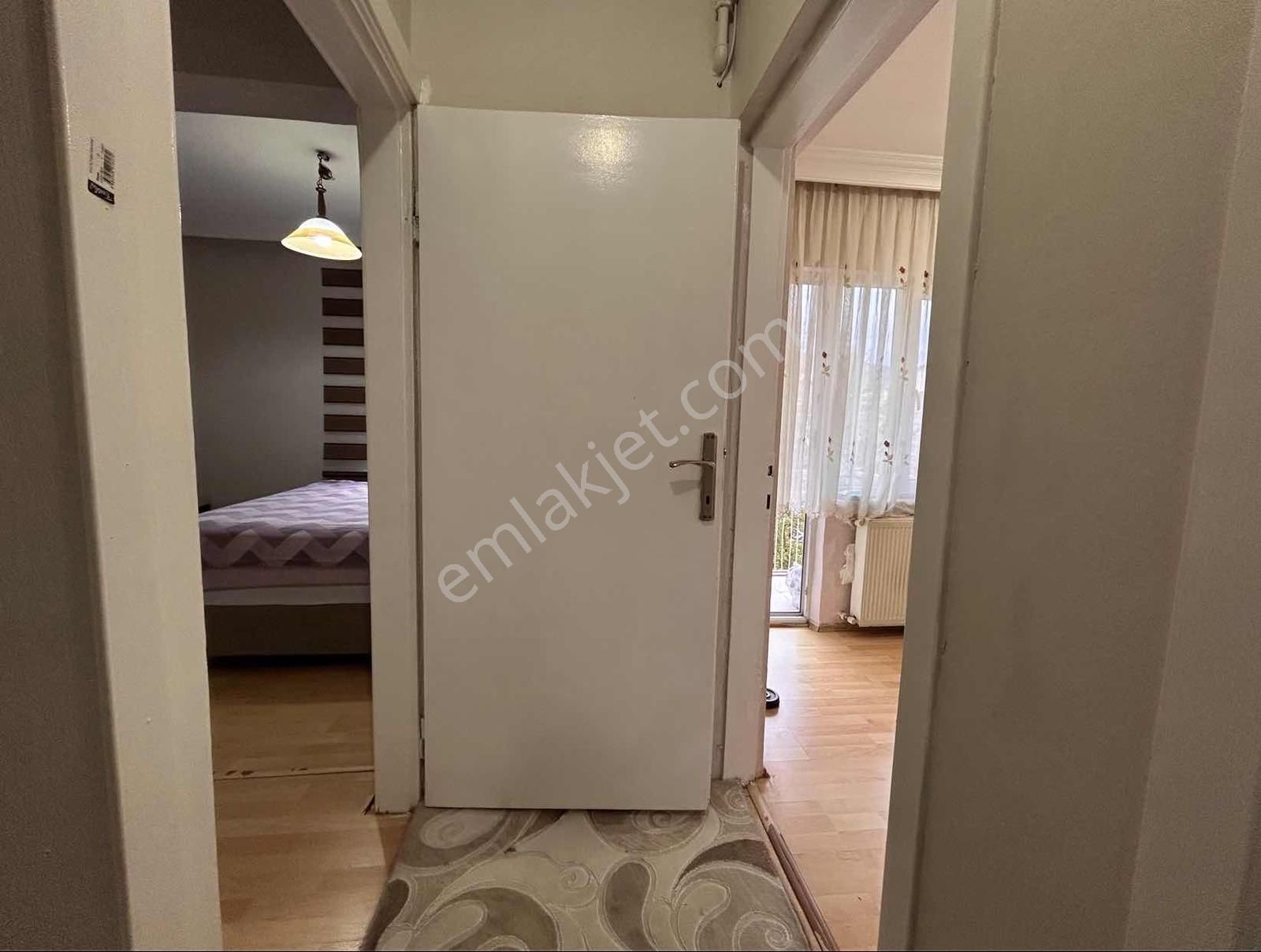 Namazgah Mahallesinde Park Karşısı 2+1 Satılık Ara Kat Daire - Görsel 13