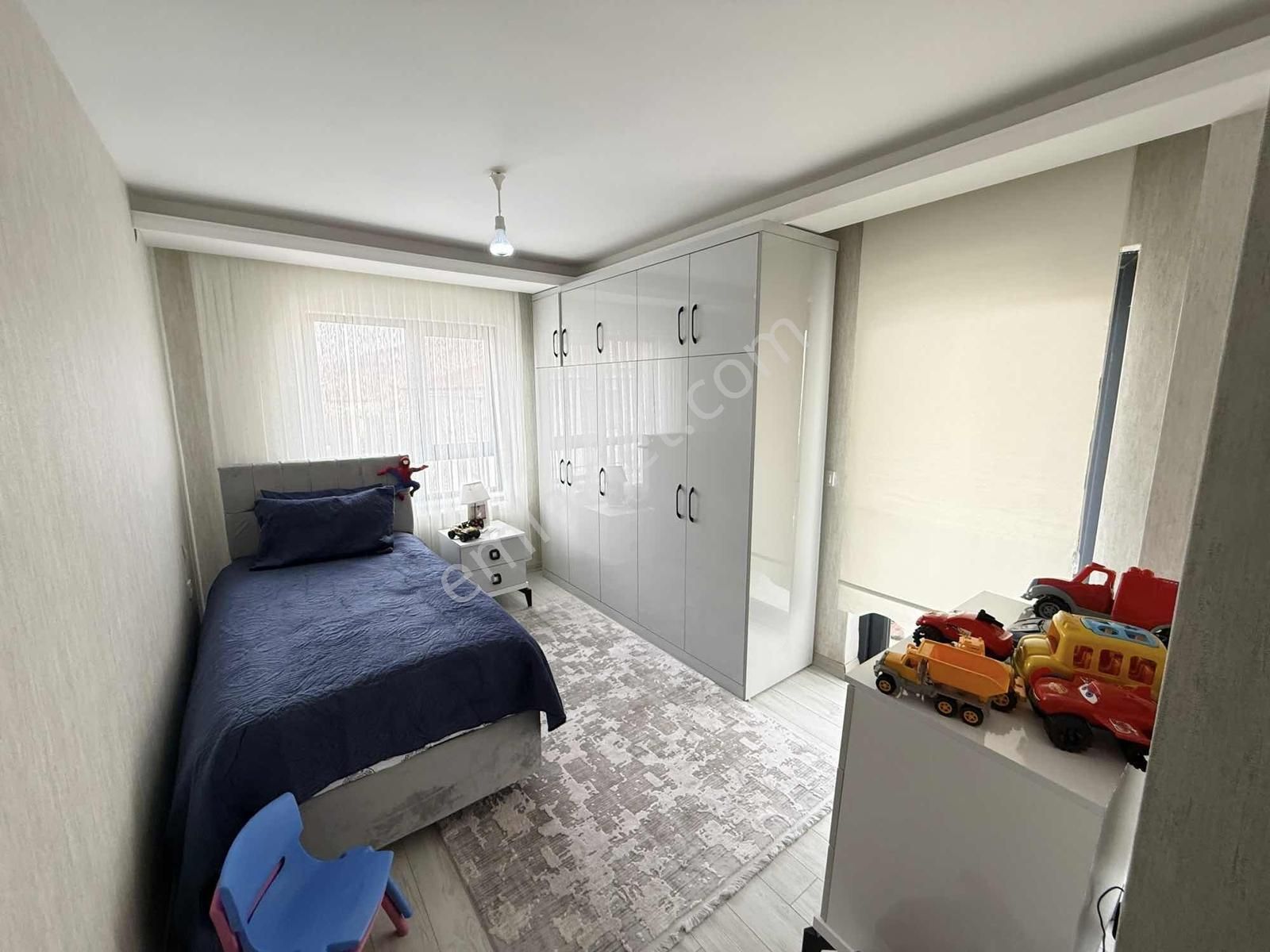 Şentürk Gayrimenkul'den**4+1**muhteşem Konumda//full Yapılı - Görsel 13