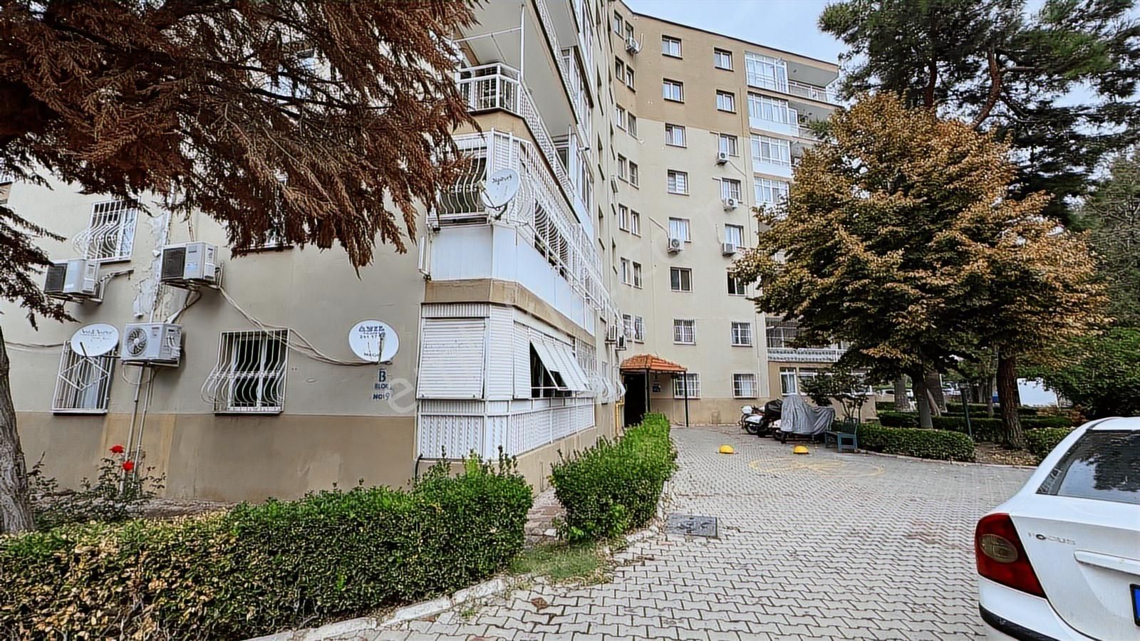 Osmangazi Mah.'de Yıldız Sit.'de Otoparklı Yatırımlık 3+1 Daire - Görsel 21