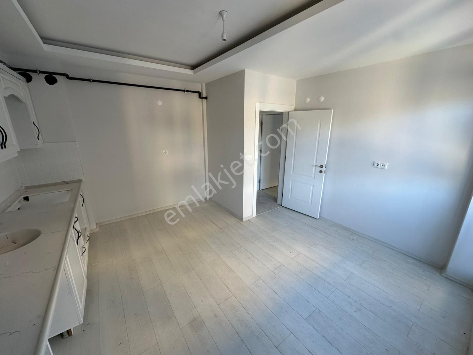 Vepaş'tan Esentepe Hamit Kiper Caddesi Satılık 2+0 Daire 75 M² - Görsel 3