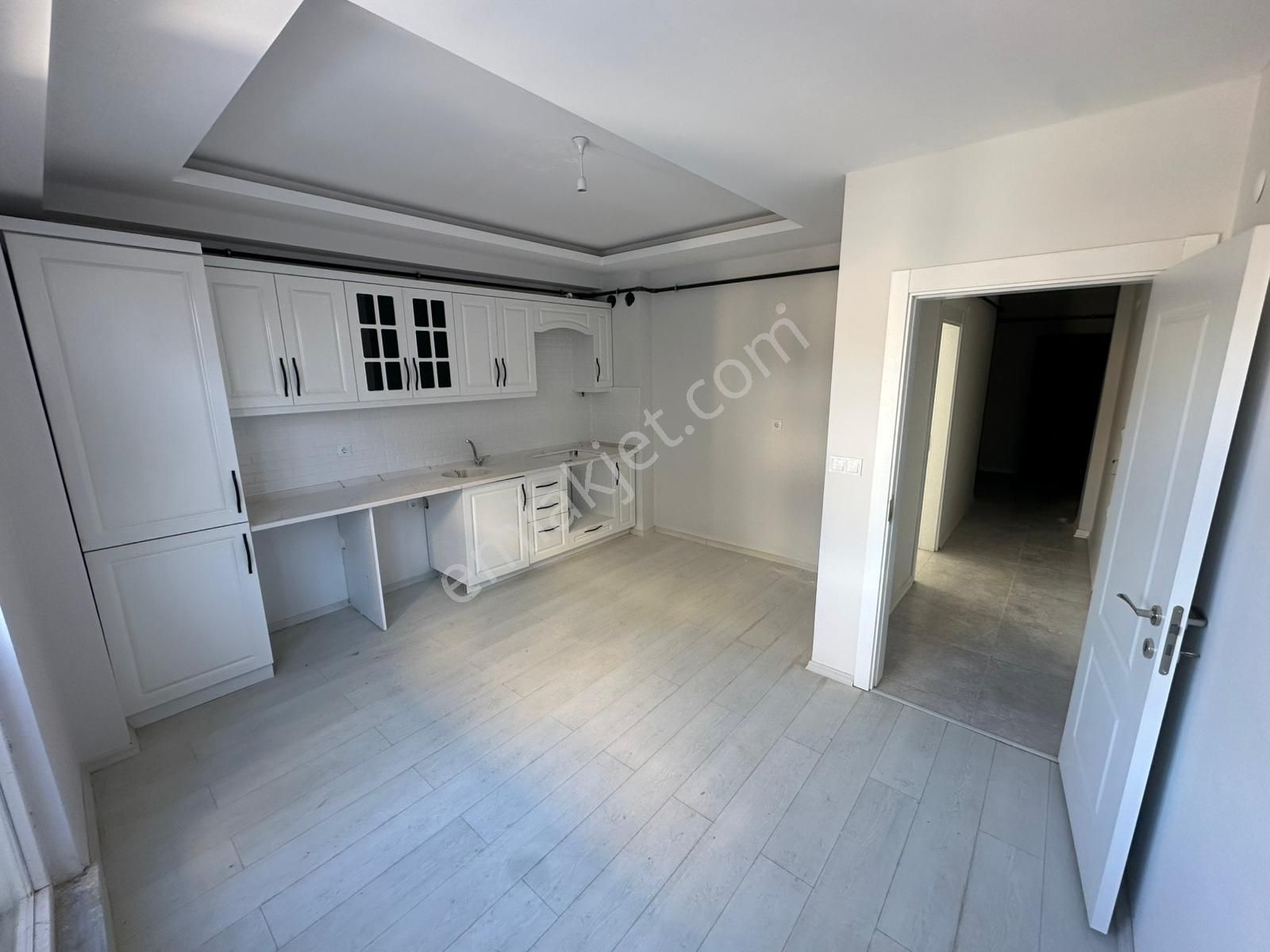 Vepaş'tan Esentepe Hamit Kiper Caddesi Satılık 2+0 Daire 75 M² - Görsel 2