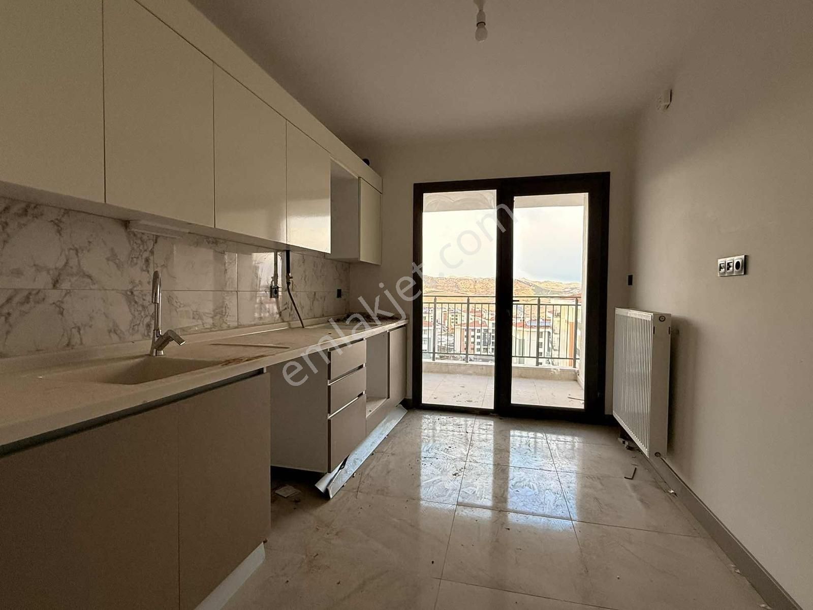 İndere Toki Kiralık 3+1 Sıfır Daire Ana Yola 200 Mt Mesafede