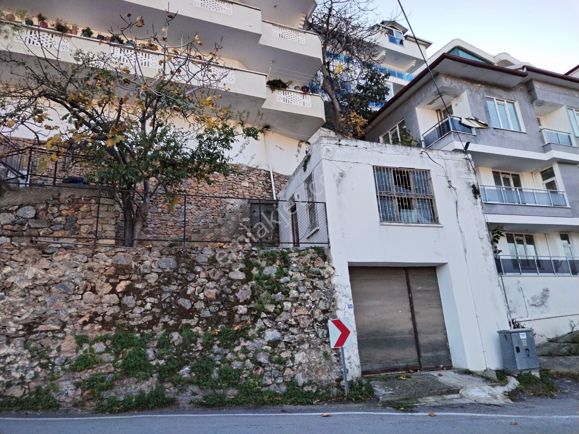 Alanya Kalede 3 Katlı Satılık Bina - Görsel 7