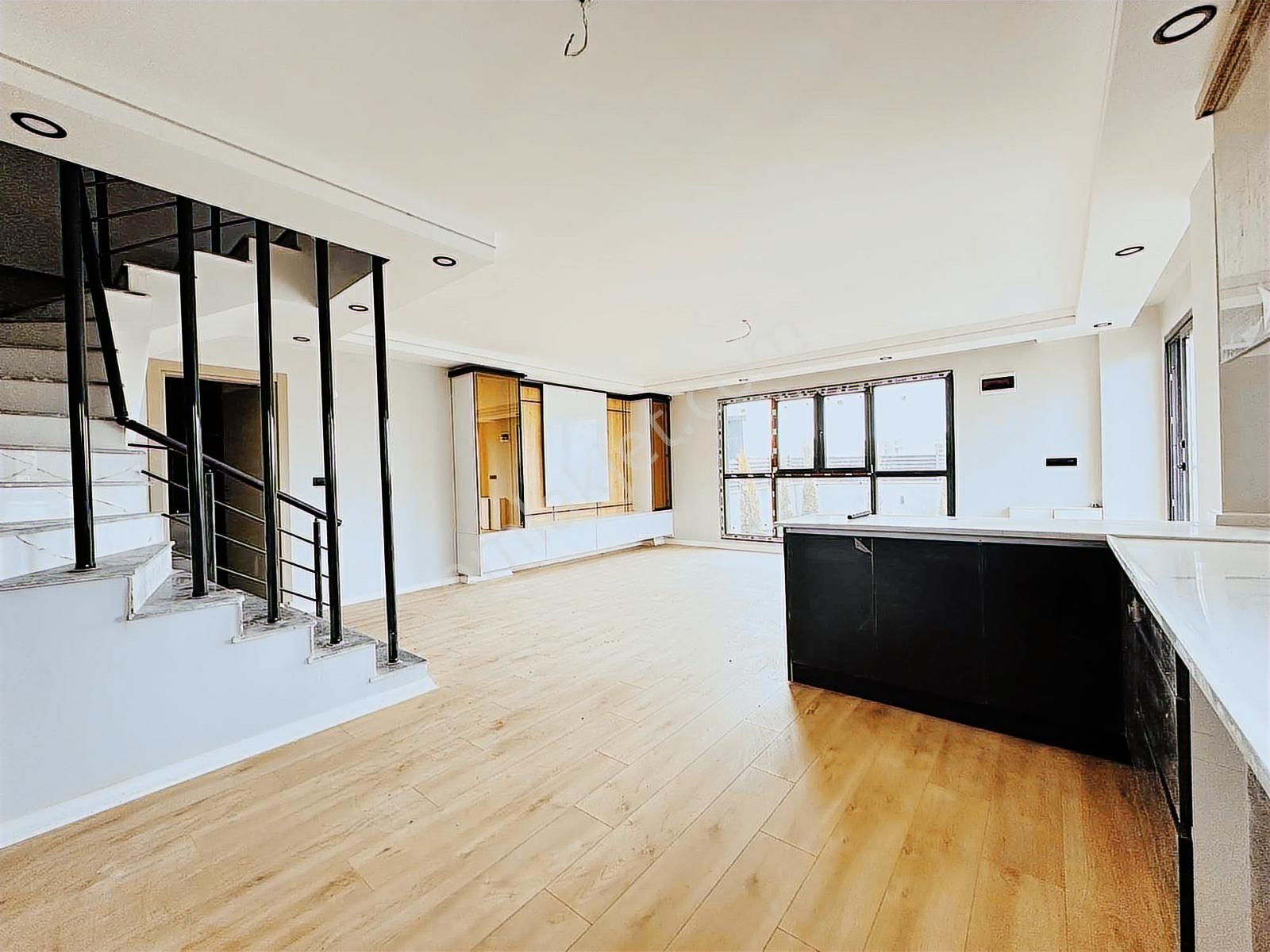 -mega Yapı- Yeniçiftlikte Deniz Manzaralı Emsalsiz 4+1 Lüx Villa - Görsel 20