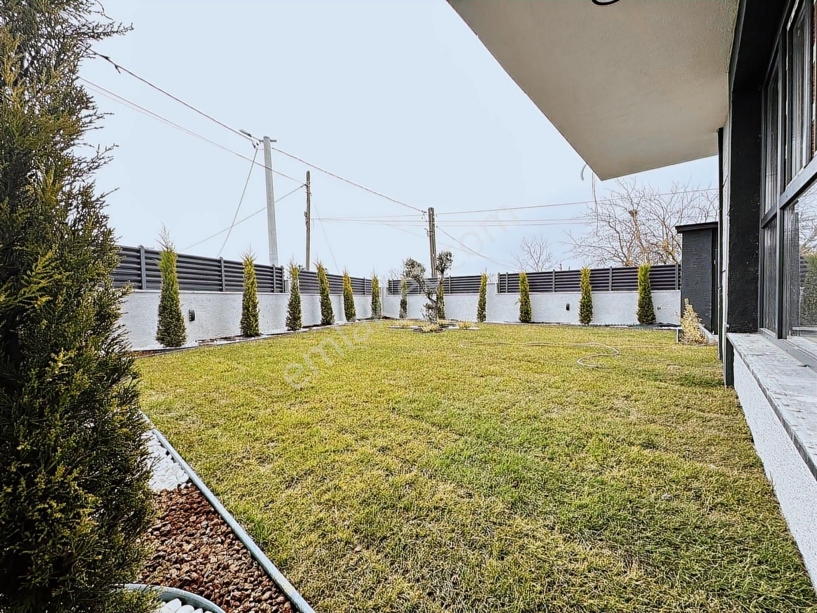 -mega Yapı- Yeniçiftlikte Deniz Manzaralı Emsalsiz 4+1 Lüx Villa - Görsel 8