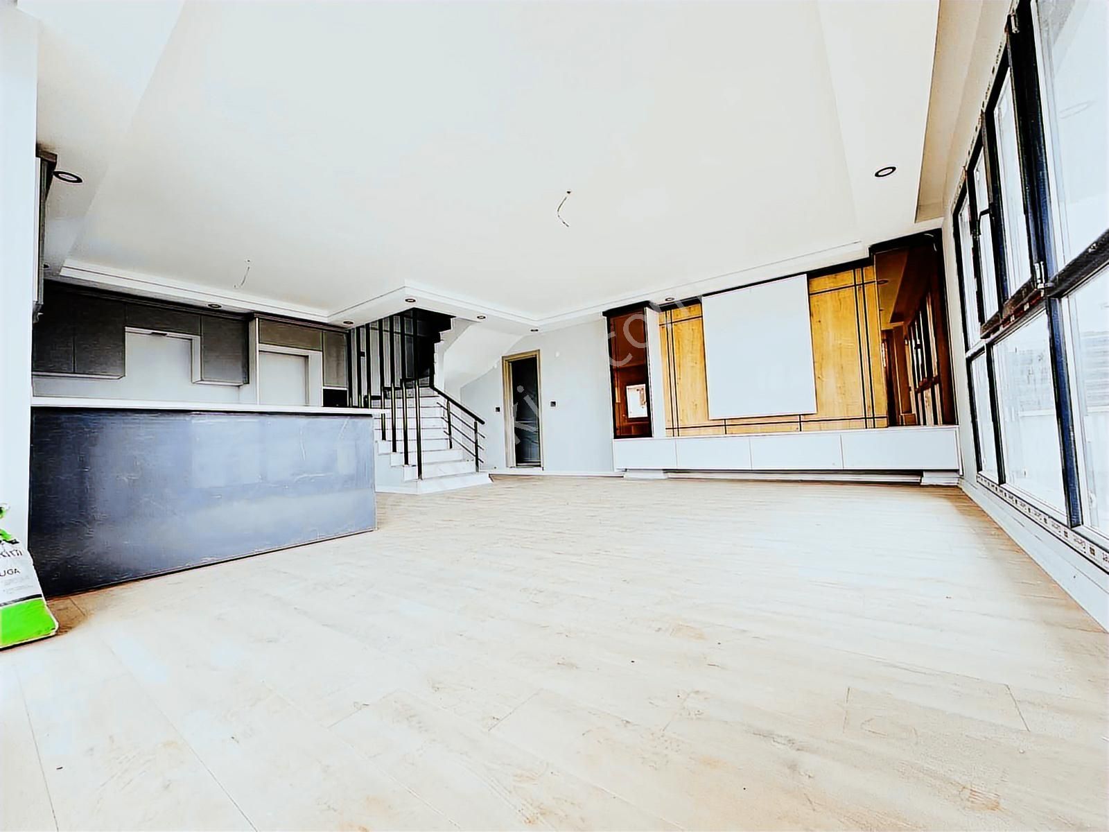 -mega Yapı- Yeniçiftlikte Deniz Manzaralı Emsalsiz 4+1 Lüx Villa - Görsel 16