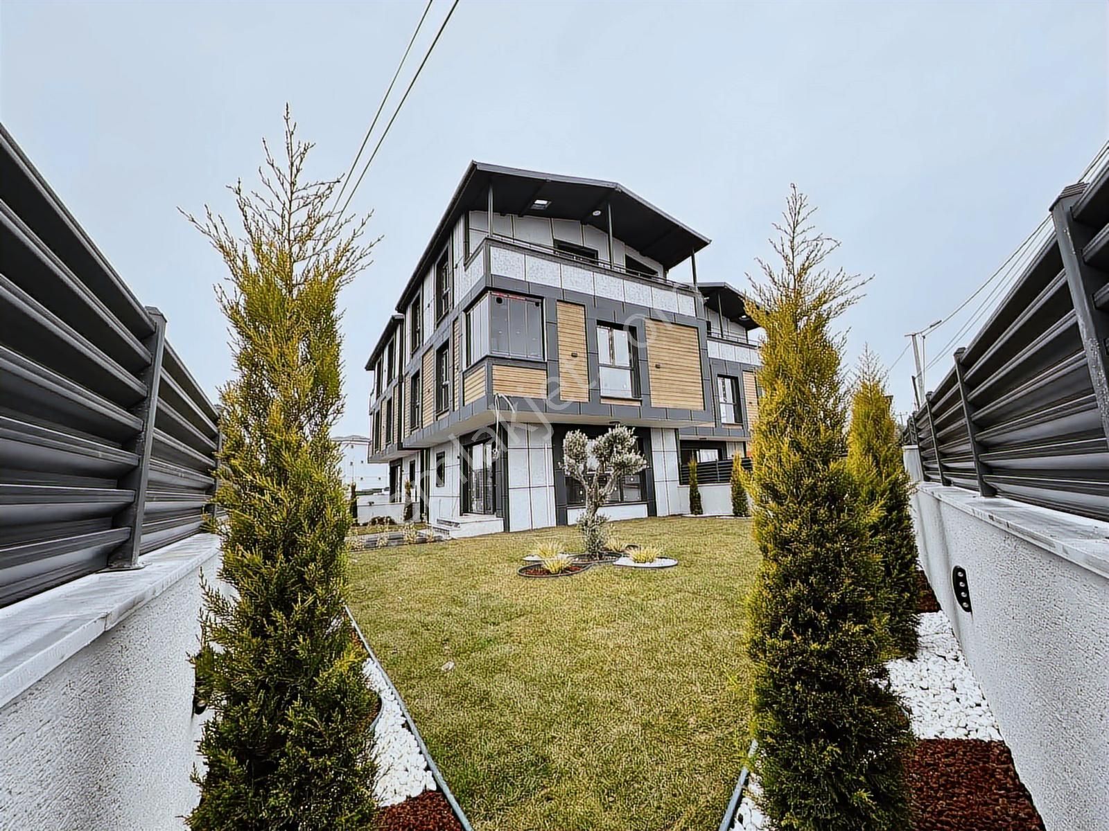 -mega Yapı- Yeniçiftlikte Deniz Manzaralı Emsalsiz 4+1 Lüx Villa - Görsel 34