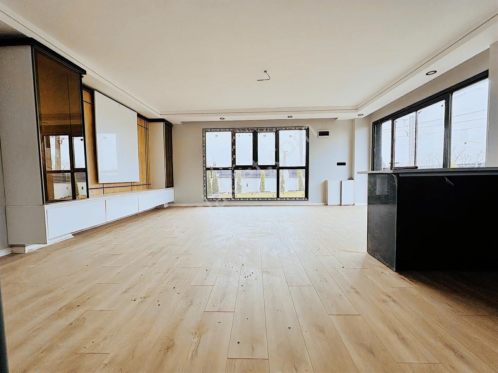 -mega Yapı- Yeniçiftlikte Deniz Manzaralı Emsalsiz 4+1 Lüx Villa - Görsel 19