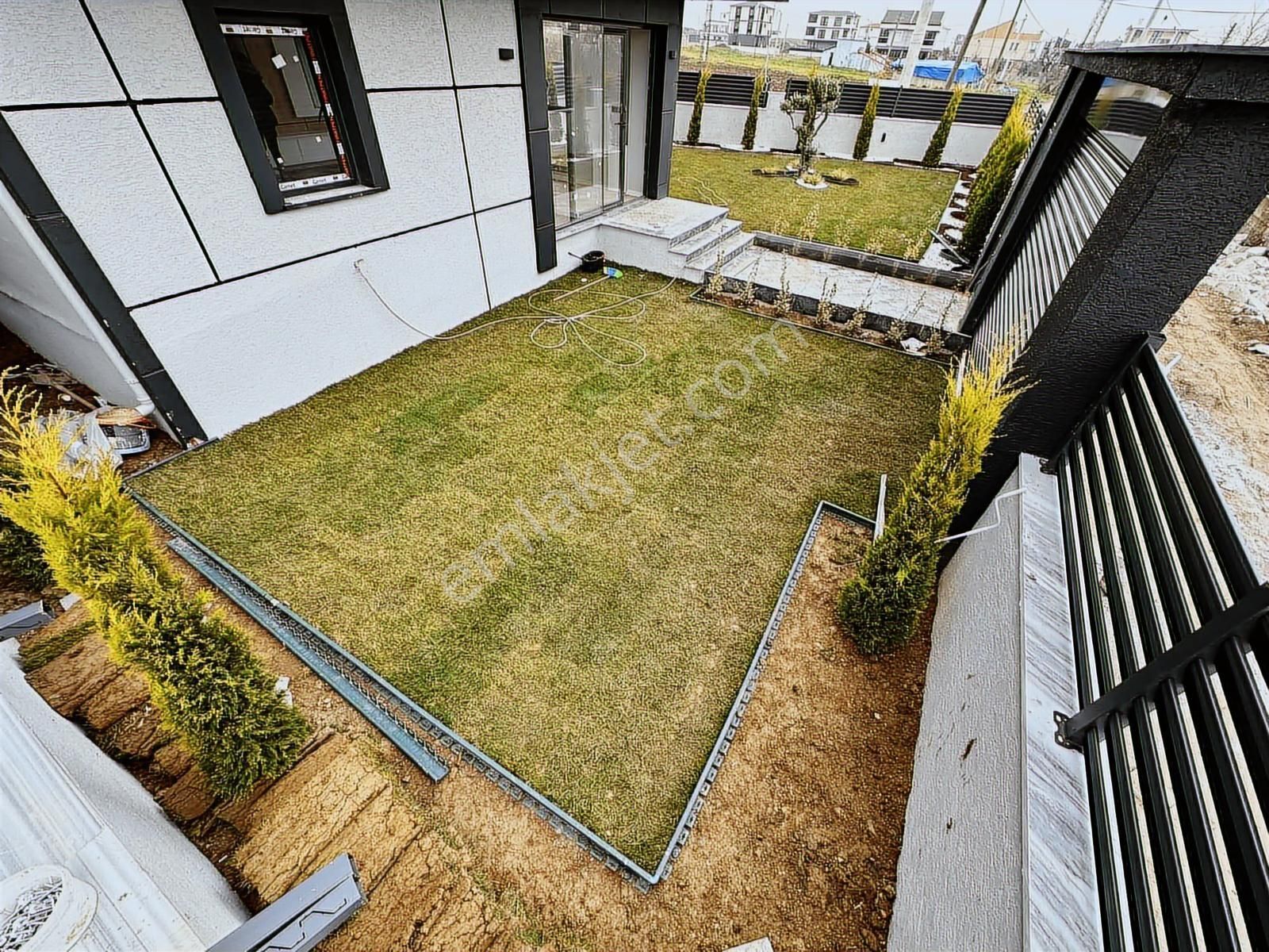 -mega Yapı- Yeniçiftlikte Deniz Manzaralı Emsalsiz 4+1 Lüx Villa - Görsel 15