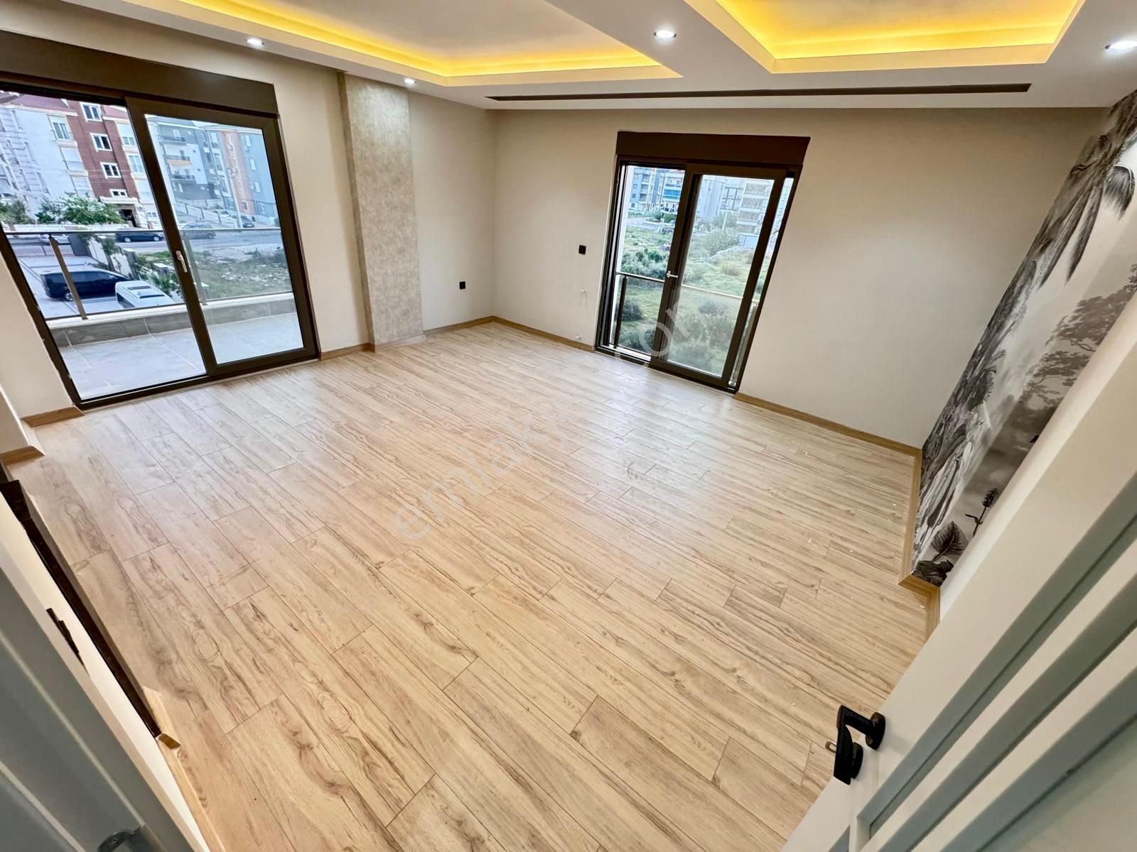 V.karşıyakada Ebv Banyolu Havuzlu Çift Balkonlu Han Gibi Yüksek Krediye Uygun 3+1 - Görsel 20
