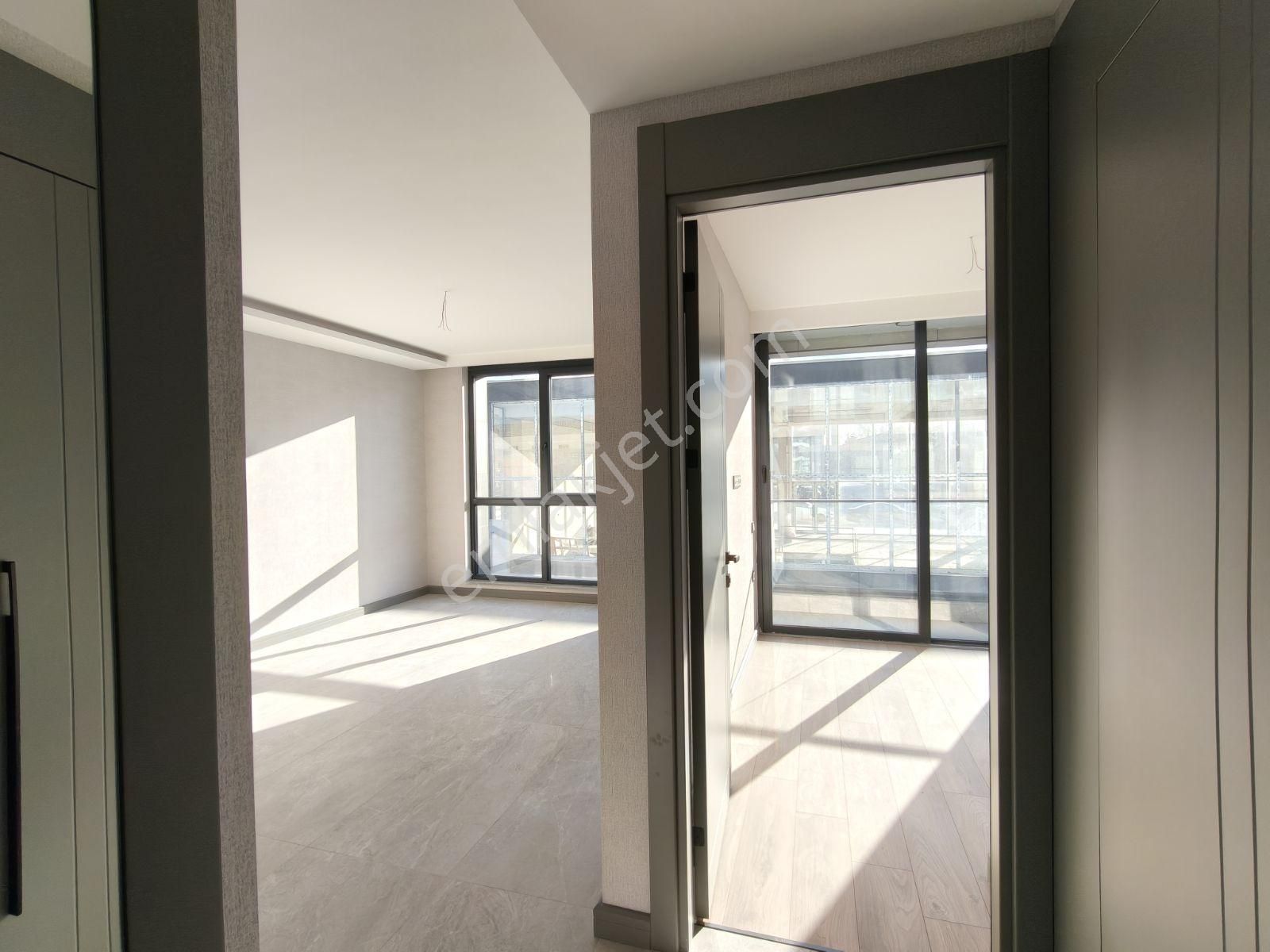 Emaks'tan/çamlıca/ipektaş Caddede/yapılı/1+1/ofis/konut - Görsel 27