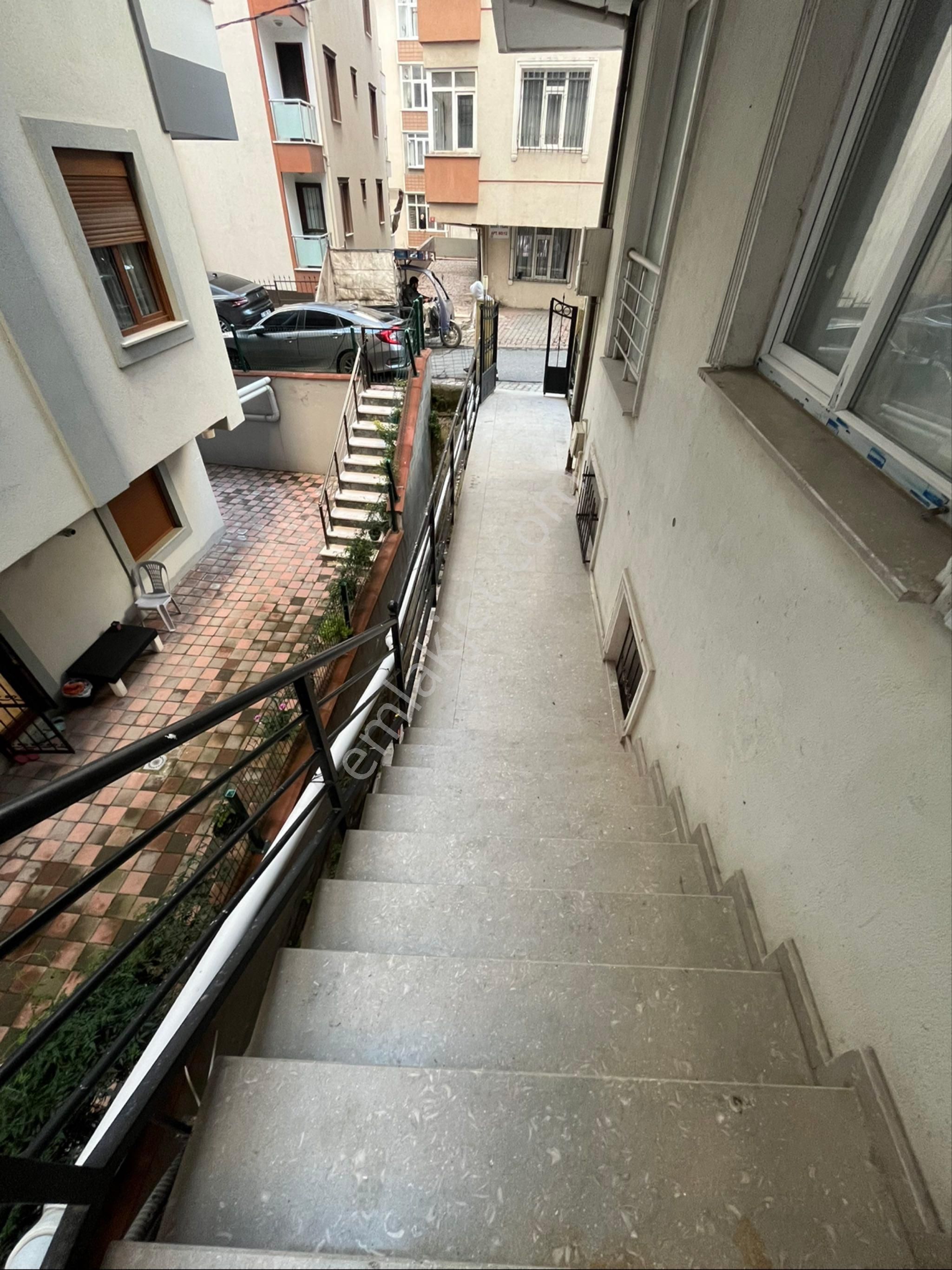 Ayreal'den Namık Kemal Mahallesinde Bahçe Teraslı 2+1 Full Eşyalı Kiralık Daire - Görsel 33