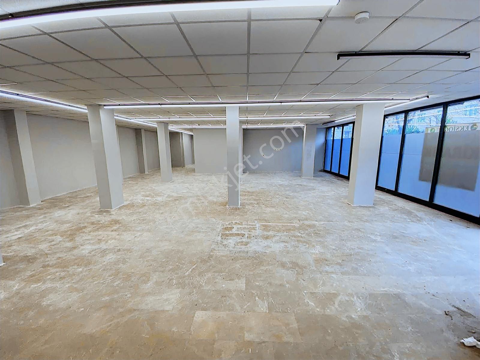 Ekşioğlu Gyd'den 370 M2 Düz Ayak Geniş Cepheli Kiralık Dükkan - Görsel 11